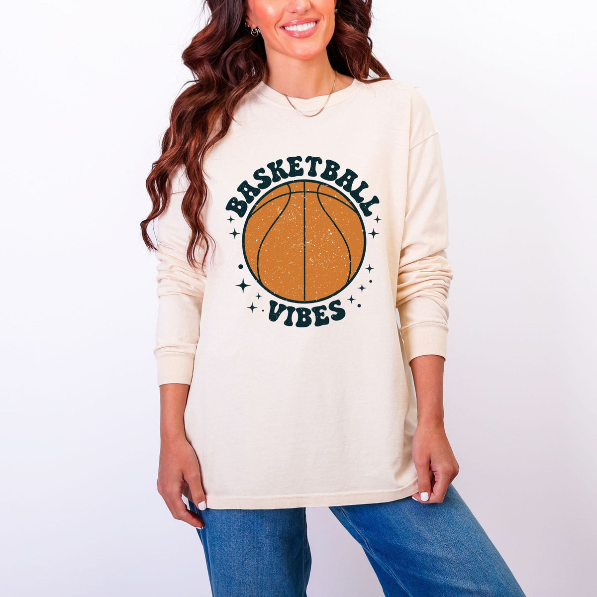 Vintage Basketball Vibes - Women's Garment Dyed Long Sleeve Graphic T-Shirt