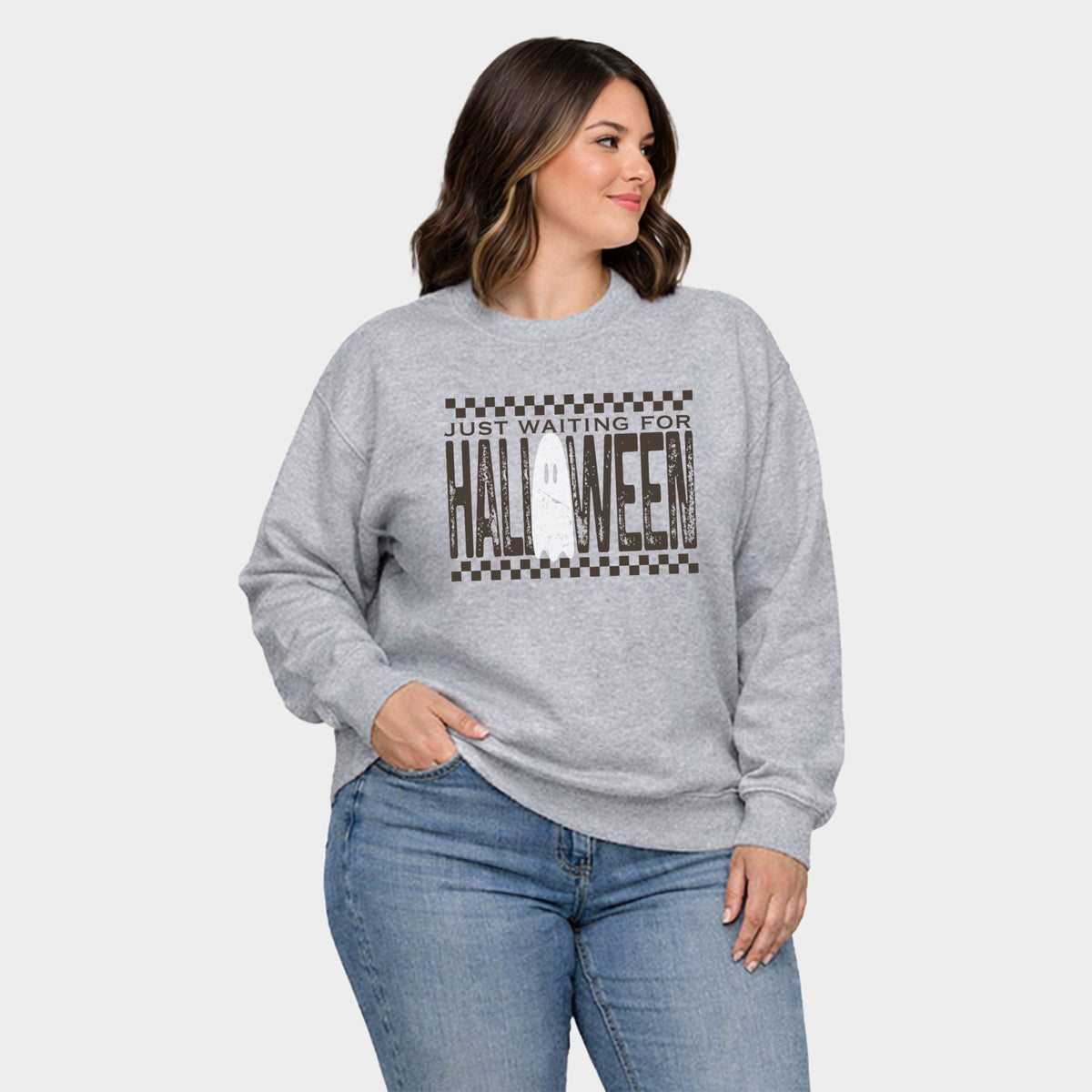 Just Waiting For Halloween Checkered - Women's Plus Sized Graphic Sweatshirt