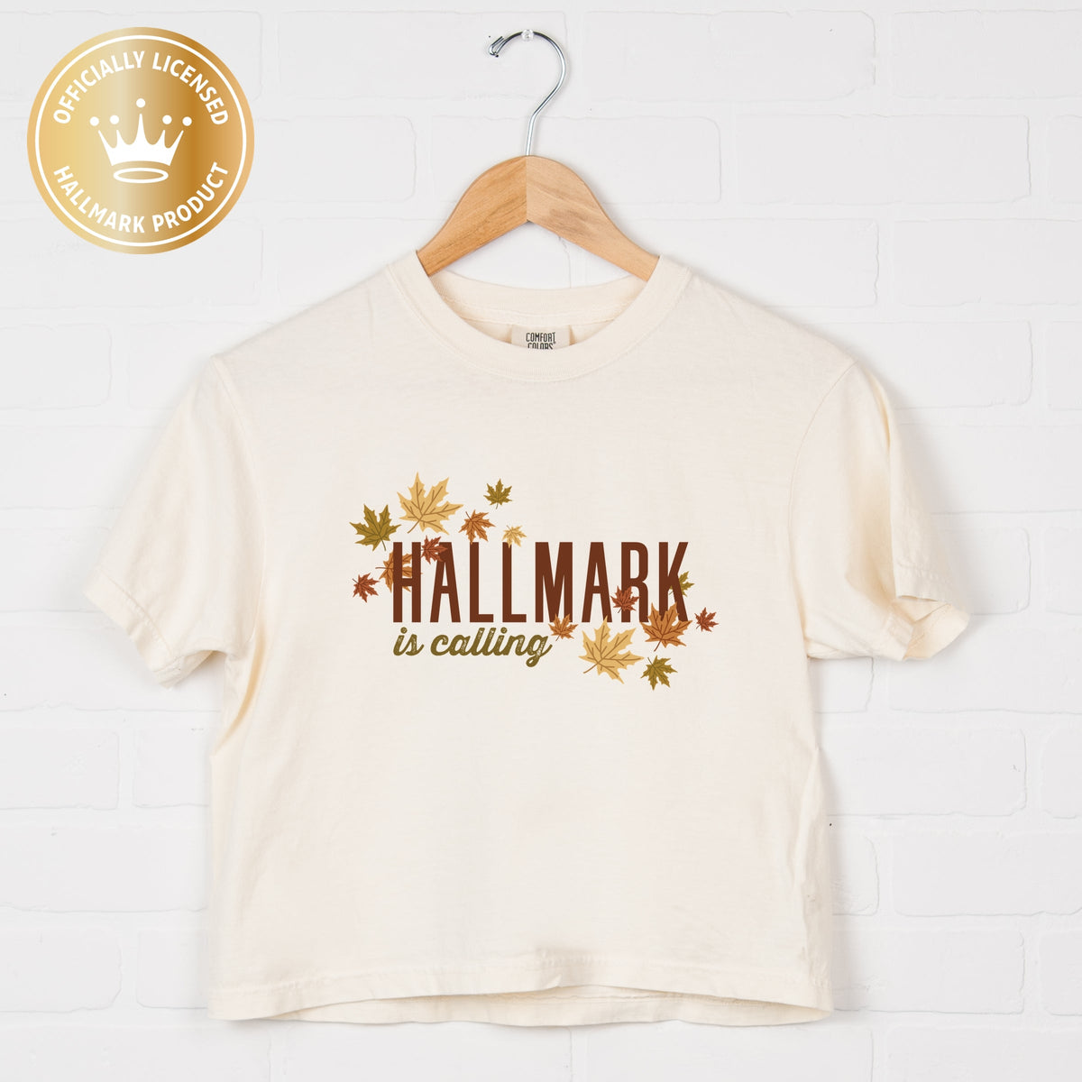 Hallmark - Is Calling Leaves - Women's Boxy Crop Top Graphic T-Shirt