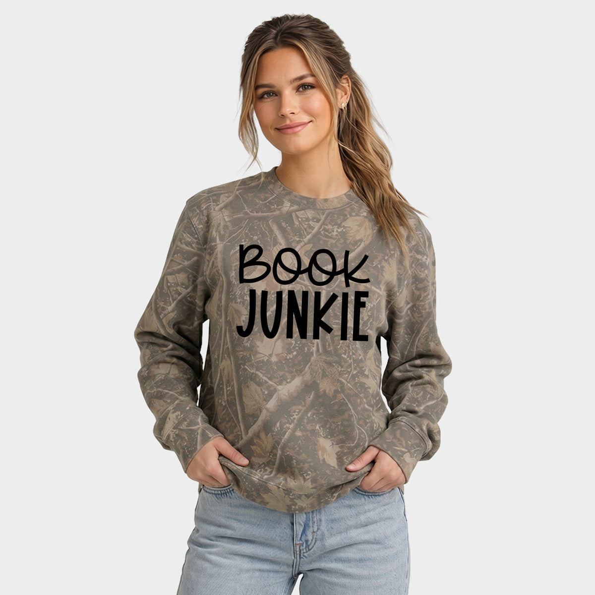 Book Junkie - Women's Camo Sweatshirt
