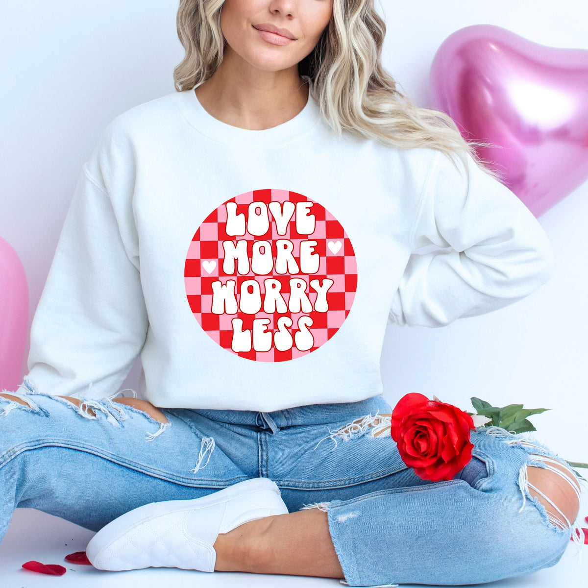 Love More Worry Less Checkered | Sweatshirt