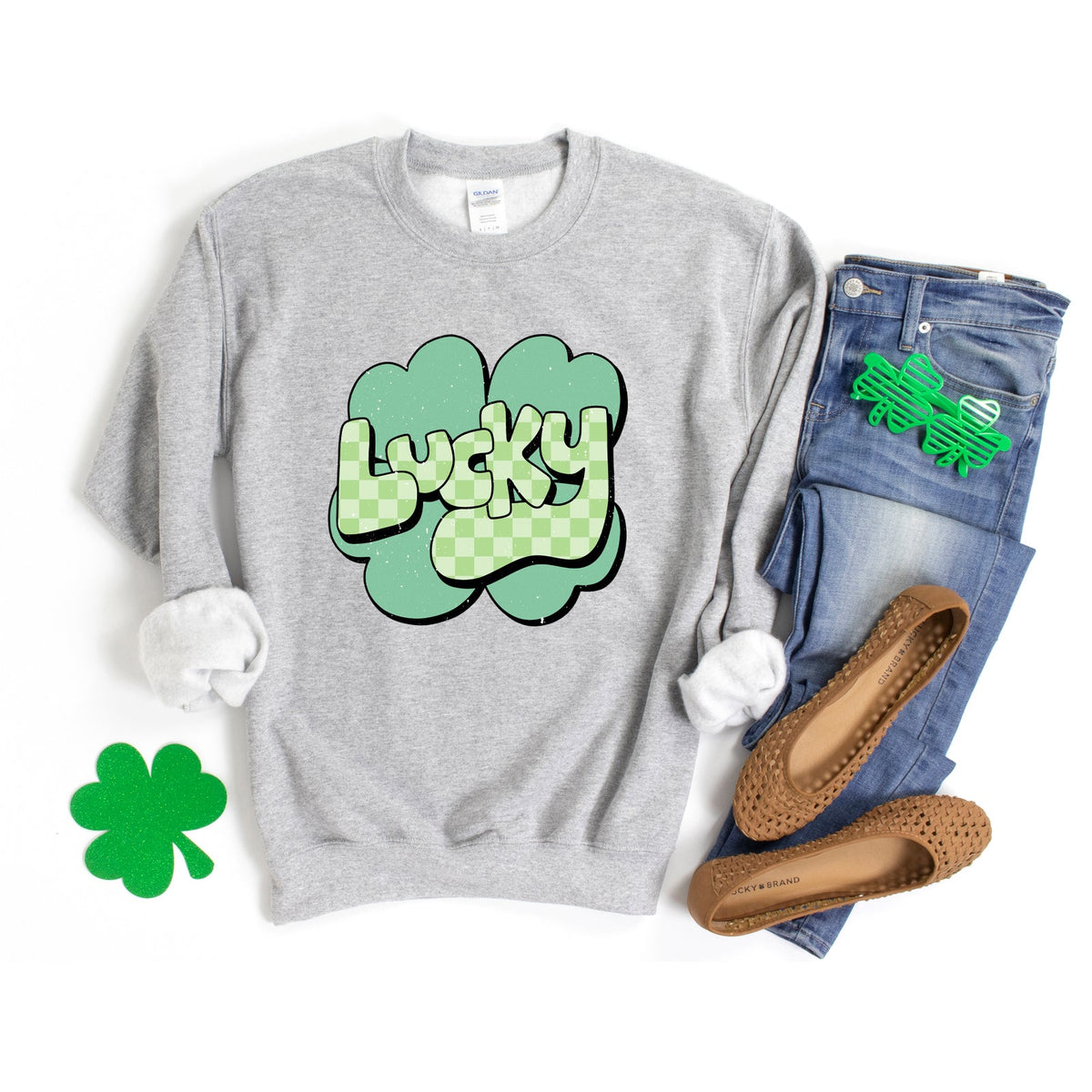 Lucky With Clover | Sweatshirt