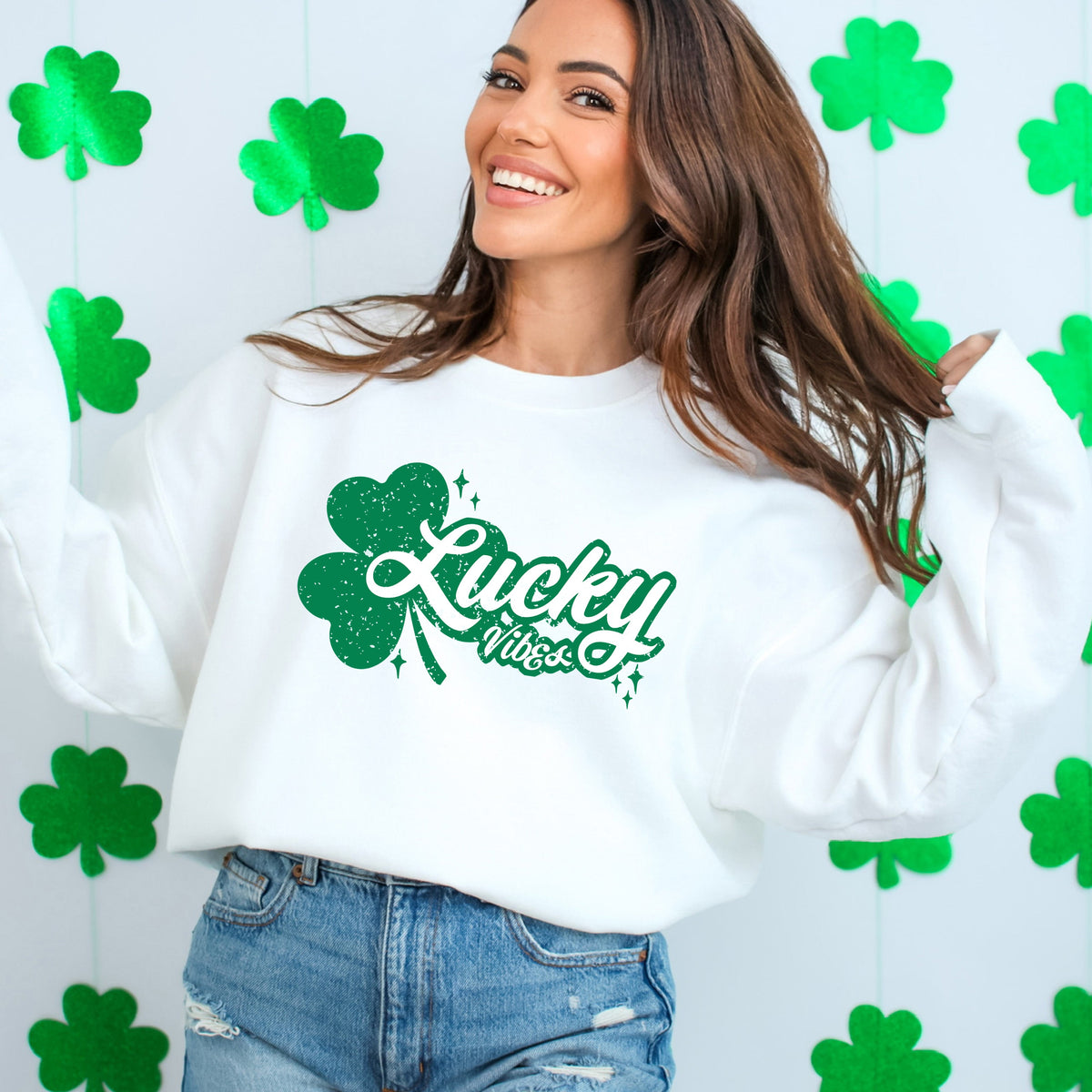 Lucky Vibes Clover | Sweatshirt