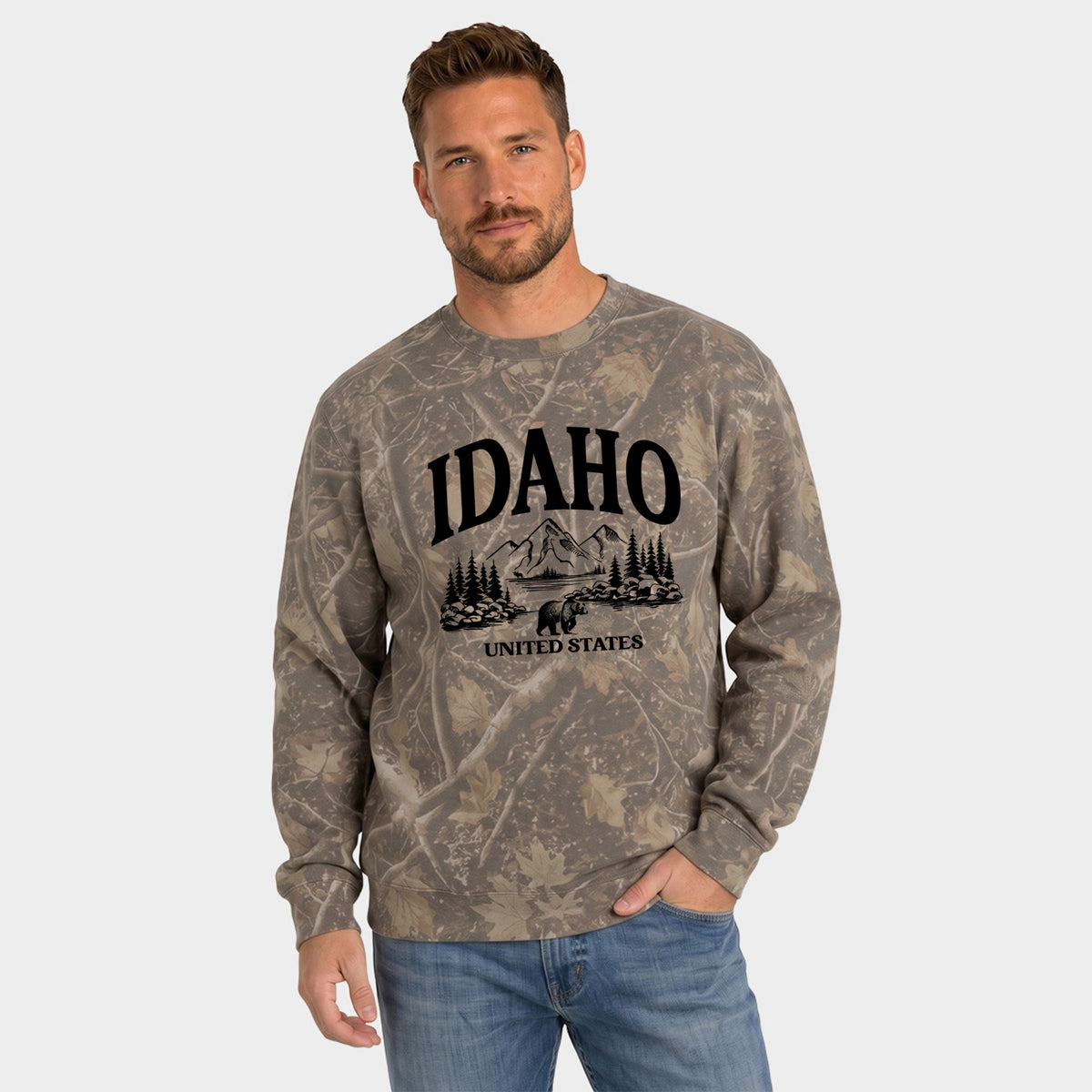 Idaho Forest Scene - Men's Camo Sweatshirt