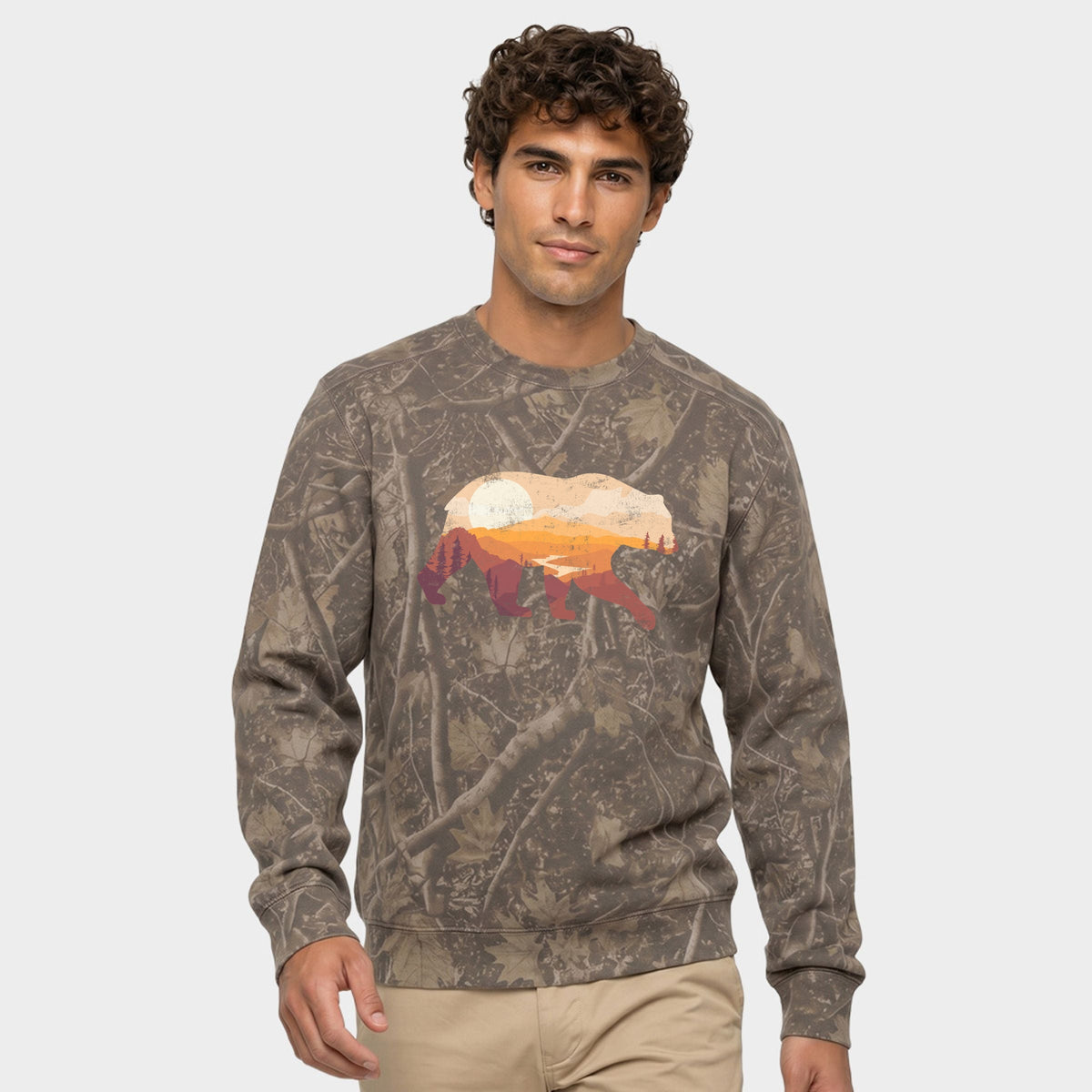 Bear Sunset Valley - Men's Camo Sweatshirt