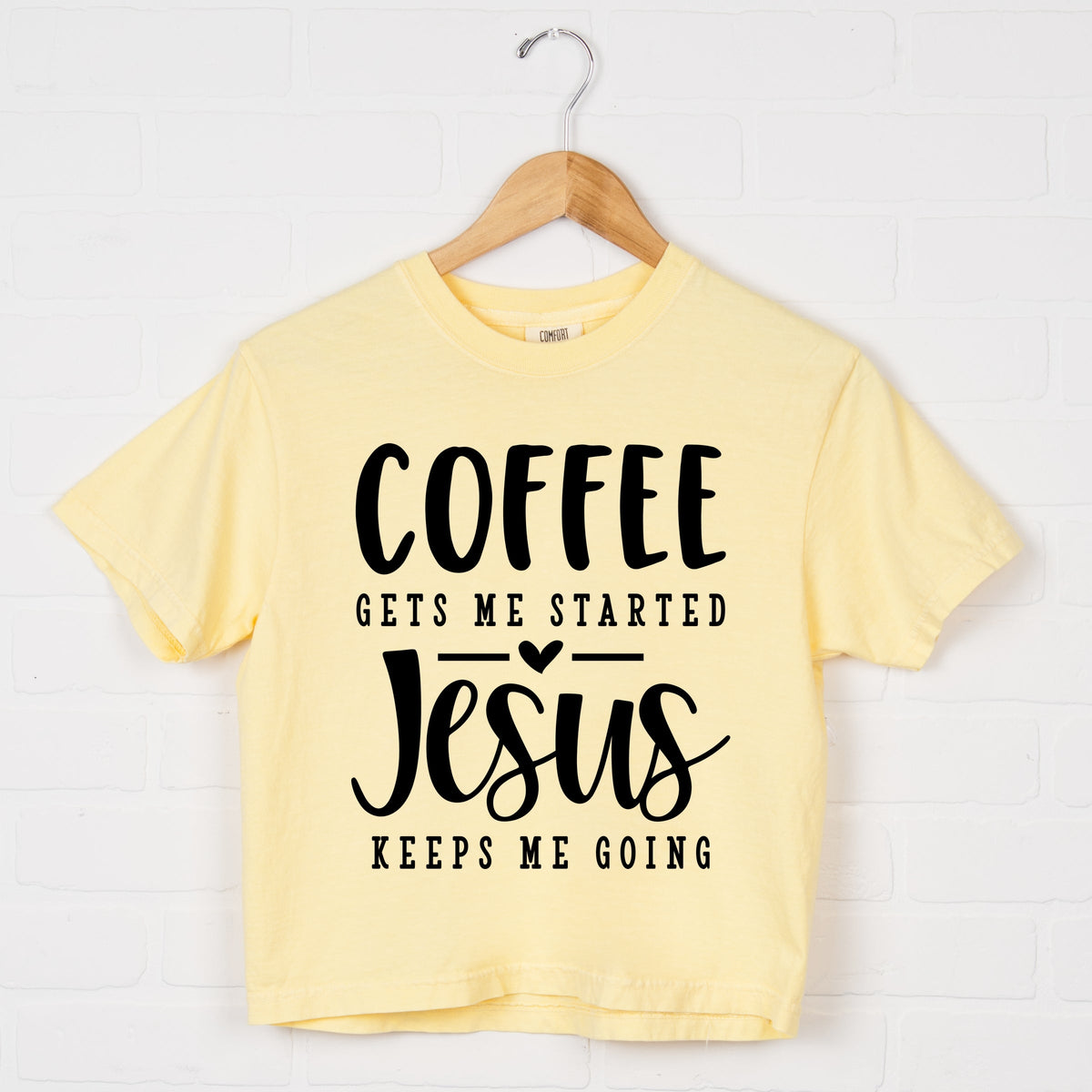 Coffee Gets Me Started - Women's Boxy Crop Top Graphic T-Shirt