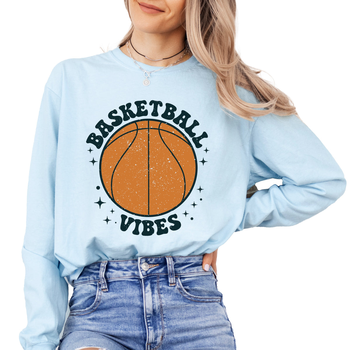 Vintage Basketball Vibes - Women's Garment Dyed Long Sleeve Graphic T-Shirt