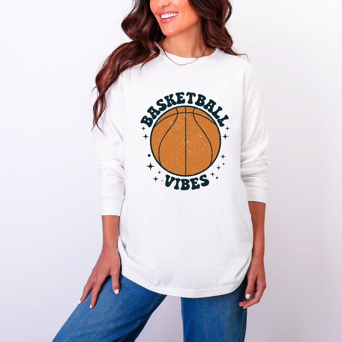 Vintage Basketball Vibes - Women's Garment Dyed Long Sleeve Graphic T-Shirt