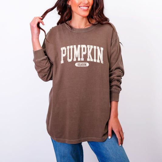 Pumpkin Season Varsity Cream - Women's Garment Dyed Long Sleeve Graphic T-Shirt