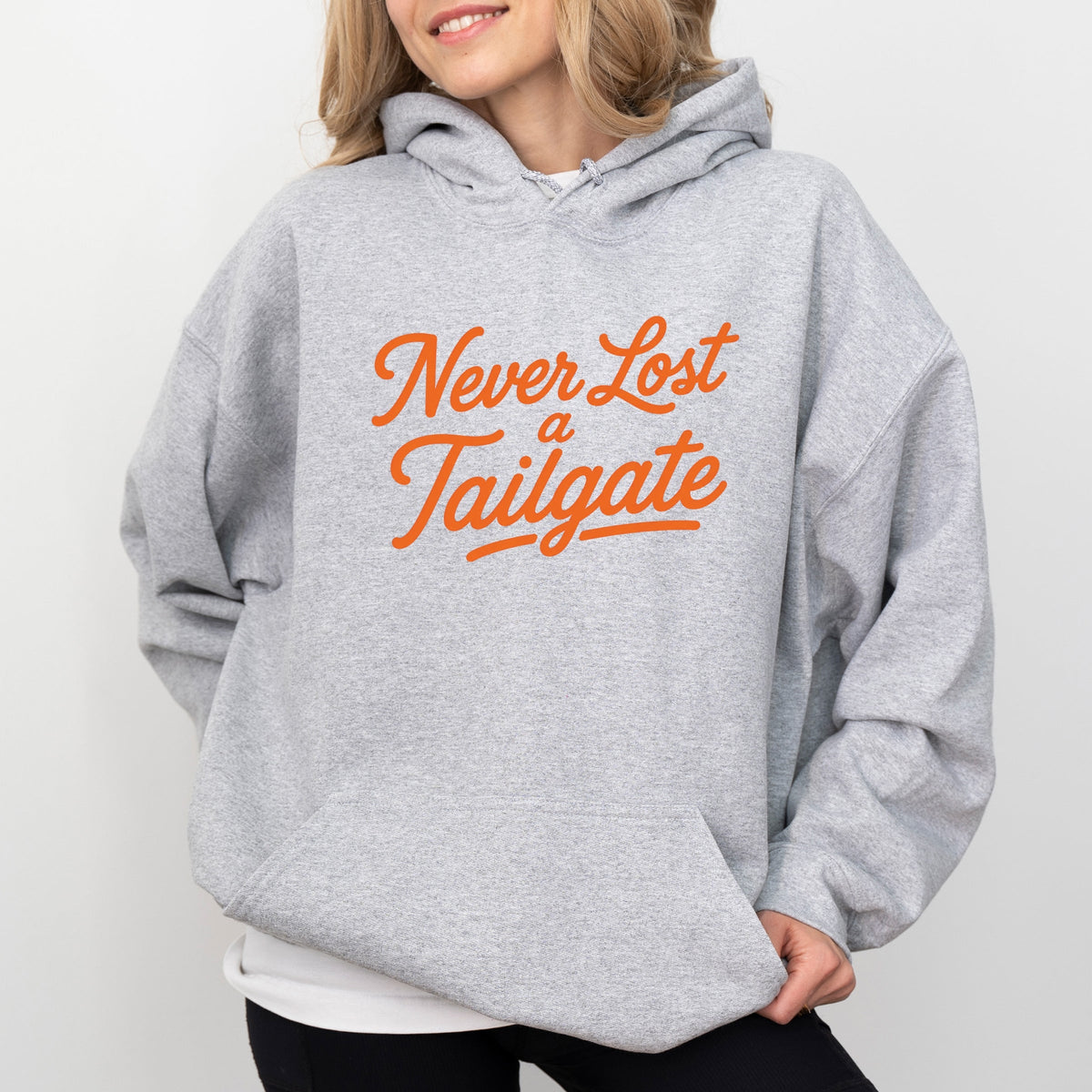 Never Lost a Tailgate - Women's Graphic Hoodie