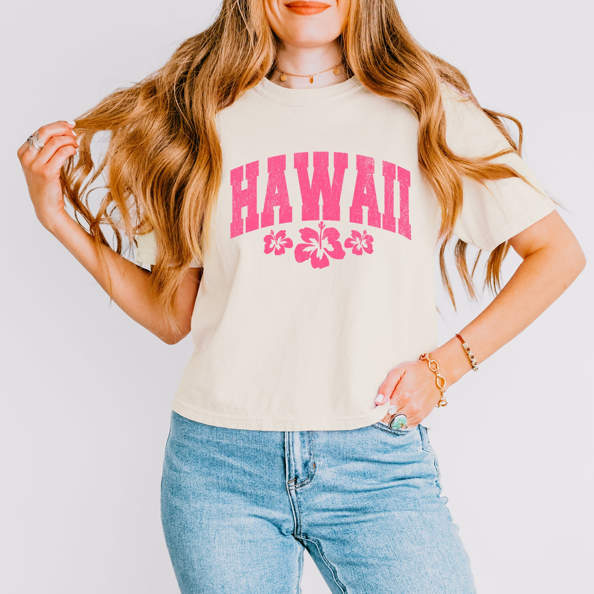 Hawaii Varsity Grunge - Women's Boxy Crop Top Graphic T-Shirt