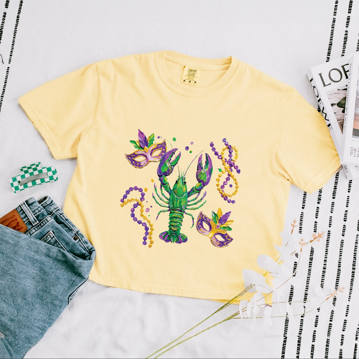 Mardi Gras Lobster Masks - Women's Boxy Crop Top Graphic T-Shirt