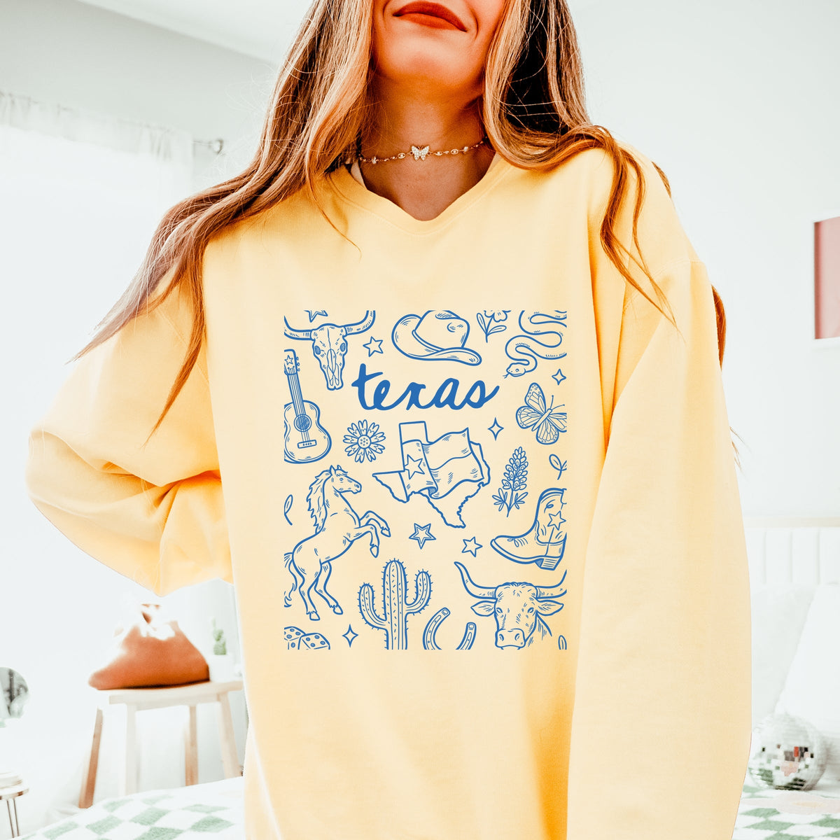 Texas Sketched Collage - Women's Lightweight Garment Dyed Sweatshirt