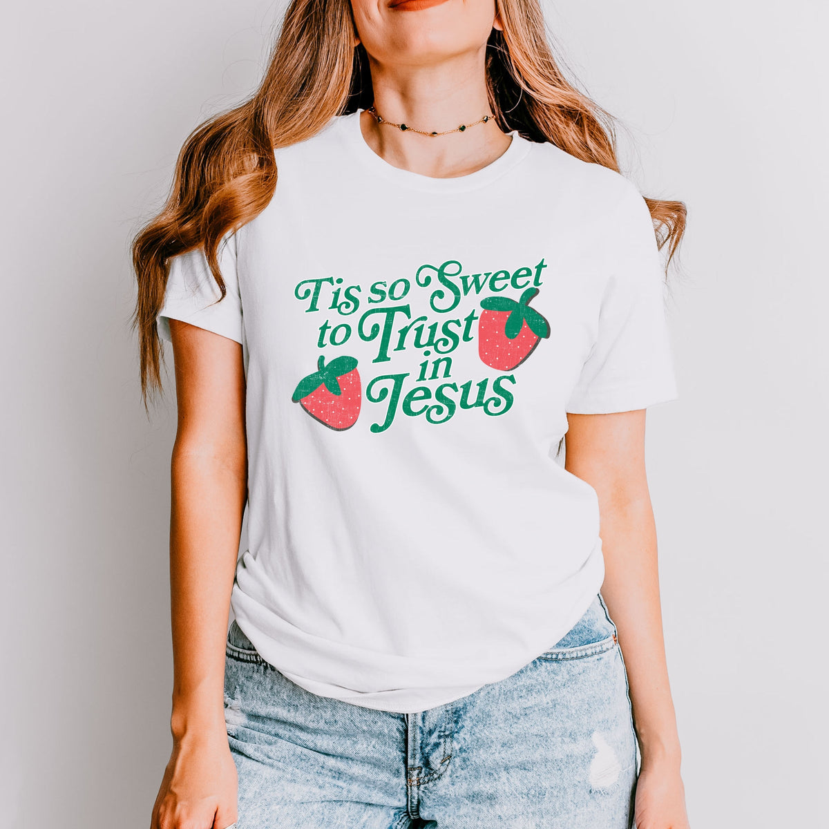 Trust In Jesus - Women's Short Sleeve Graphic T-Shirt