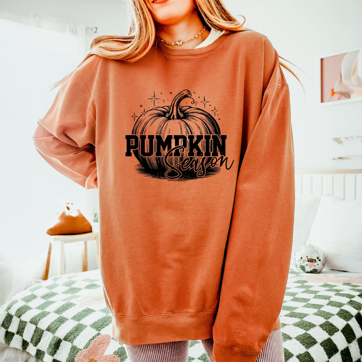 Pumpkin Season Sparkles Distressed - Women's Lightweight Garment Dyed Sweatshirt