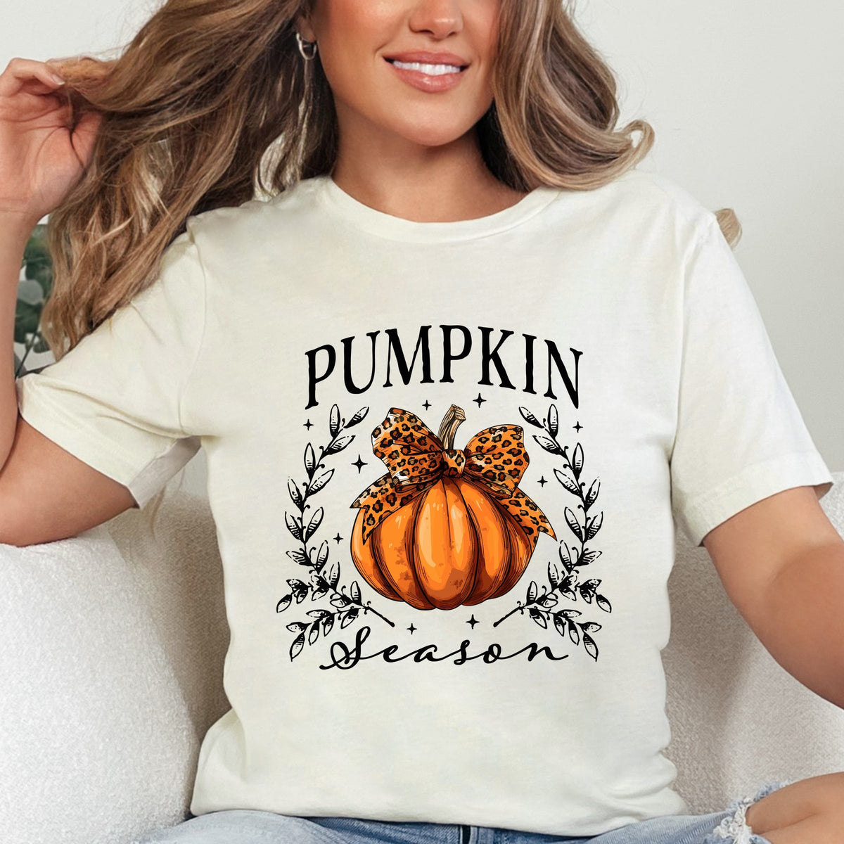 Pumpkin Season Leopard Bow - Women's Short Sleeve Graphic T-Shirt