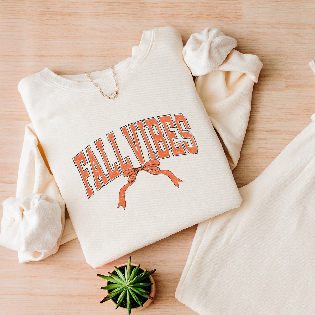 Varsity Fall Vibes Coquette - Women's Lightweight Garment Dyed Sweatshirt