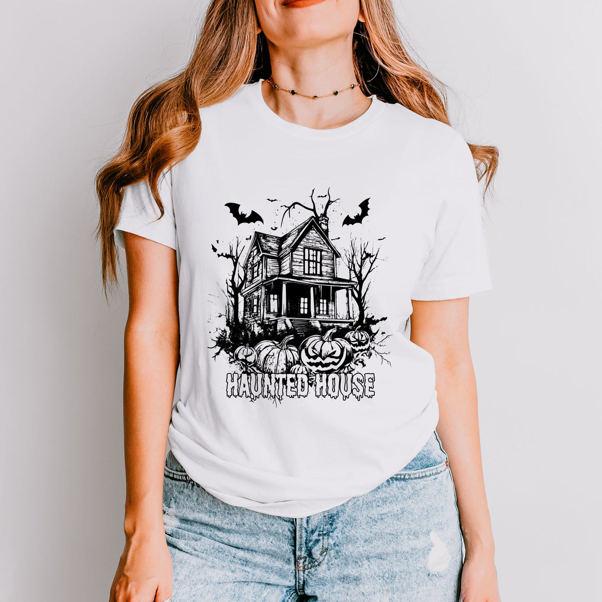 Haunted House Pumpkins And Bats - Short Sleeve Tee