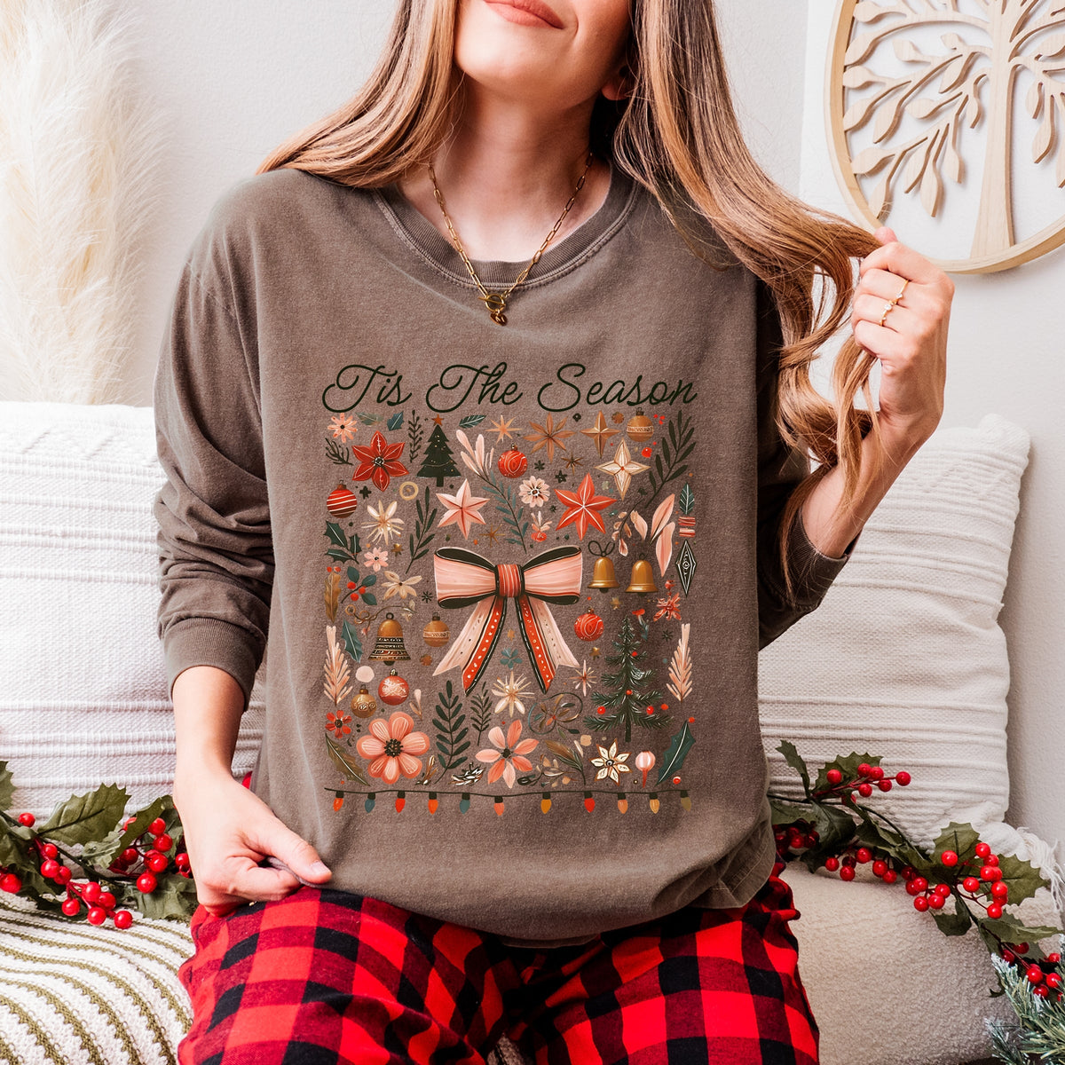 Tis The Season Coquette - Women's Garment Dyed Long Sleeve Graphic T-Shirt