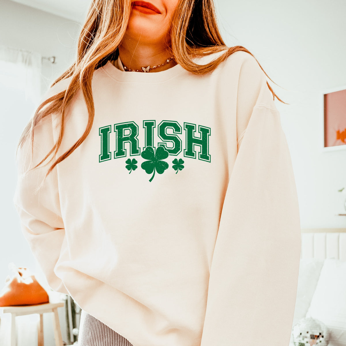 Irish Varsity Outline Arched - Women's Lightweight Garment Dyed Sweatshirt