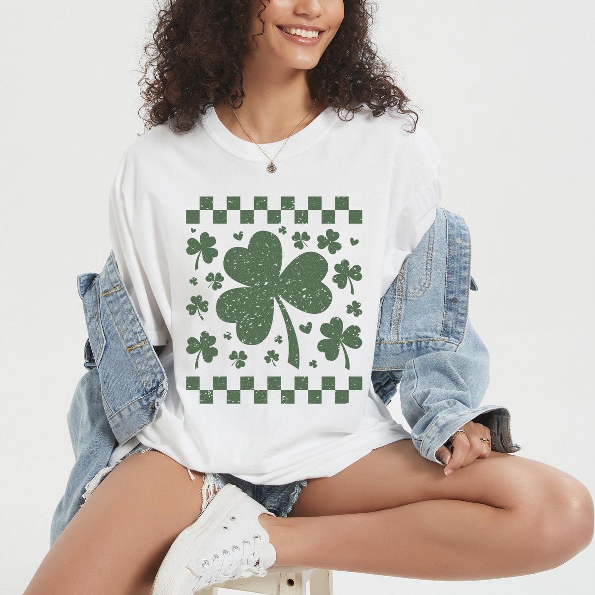 Clovers Checkered Distressed - Women's Garment Dyed Graphic T-Shirt