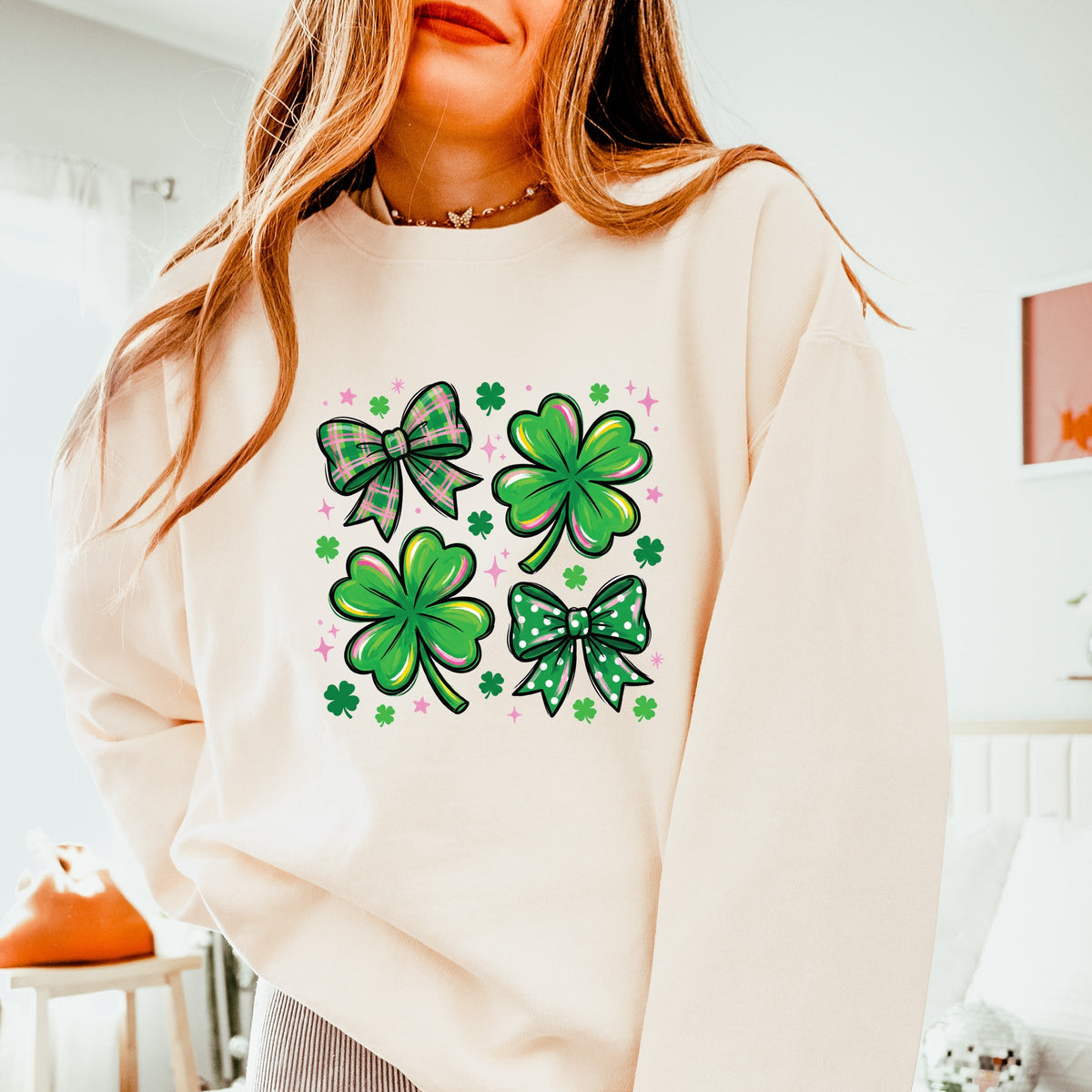 Clover Stars Coquette - Women's Lightweight Garment Dyed Sweatshirt