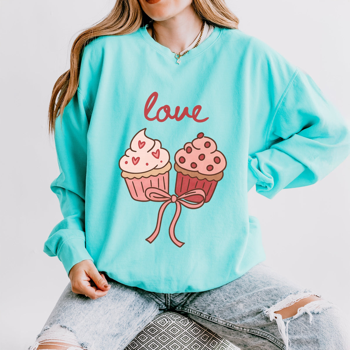 Love Cursive Cupcakes Coquette - Women's Lightweight Garment Dyed Sweatshirt