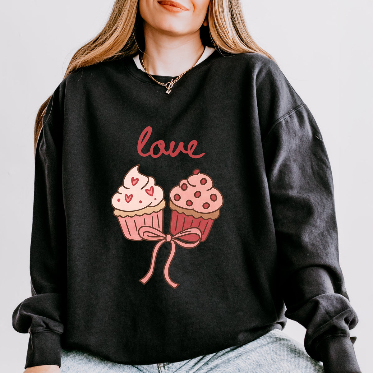 Love Cursive Cupcakes Coquette - Women's Lightweight Garment Dyed Sweatshirt
