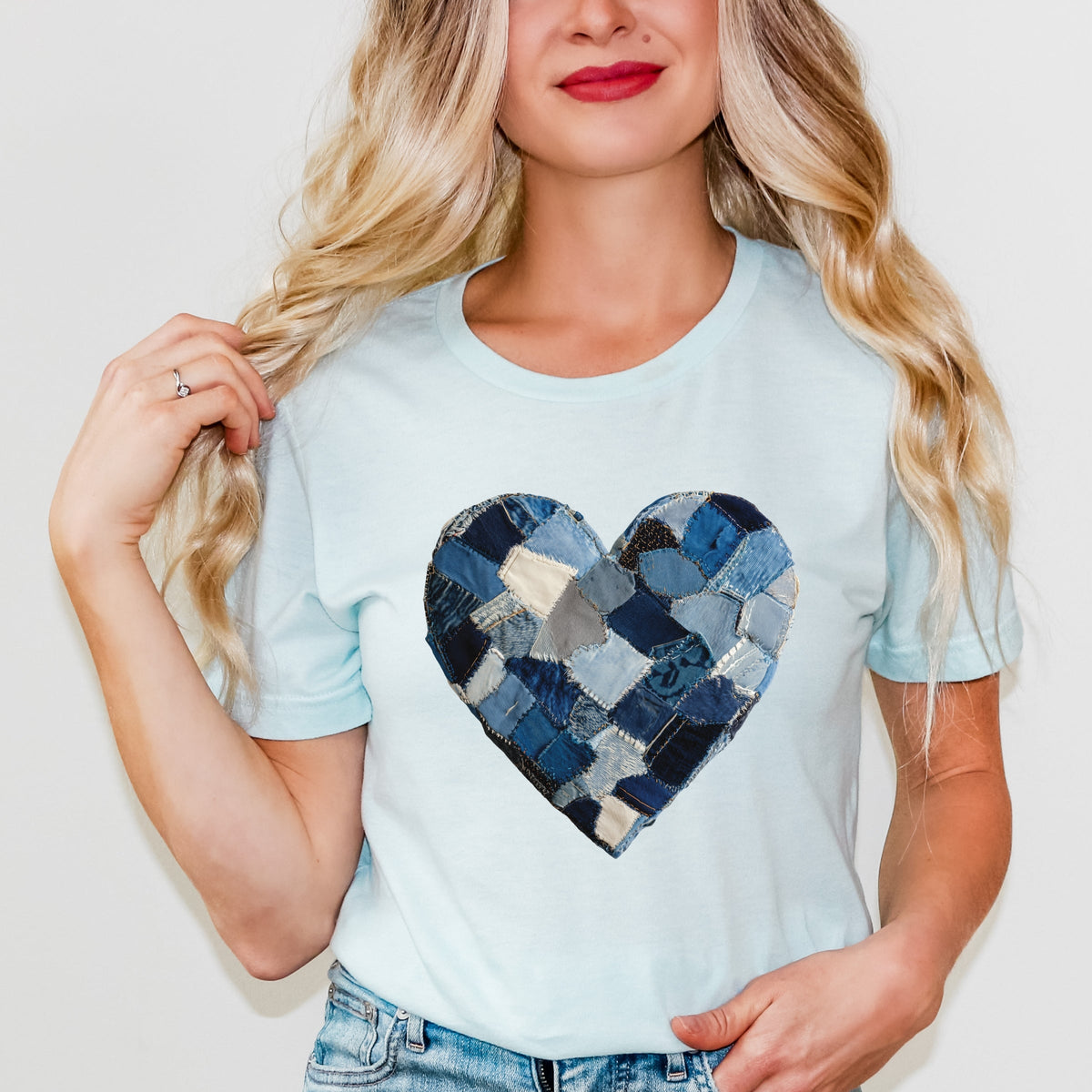 Demin Heart Print - Women's Short Sleeve Graphic T-Shirt