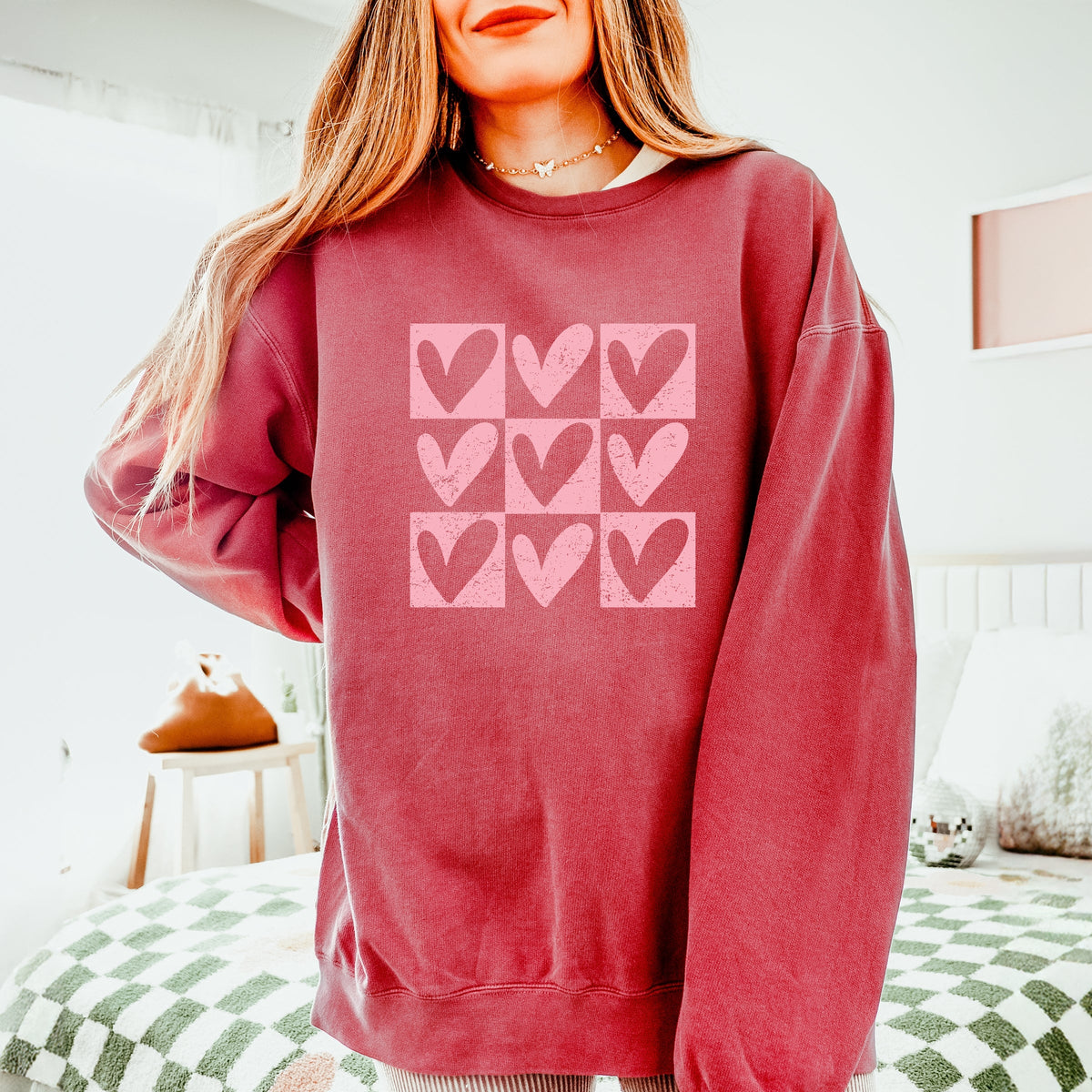 Pink Heart Checkered Chart - Women's Lightweight Garment Dyed Sweatshirt