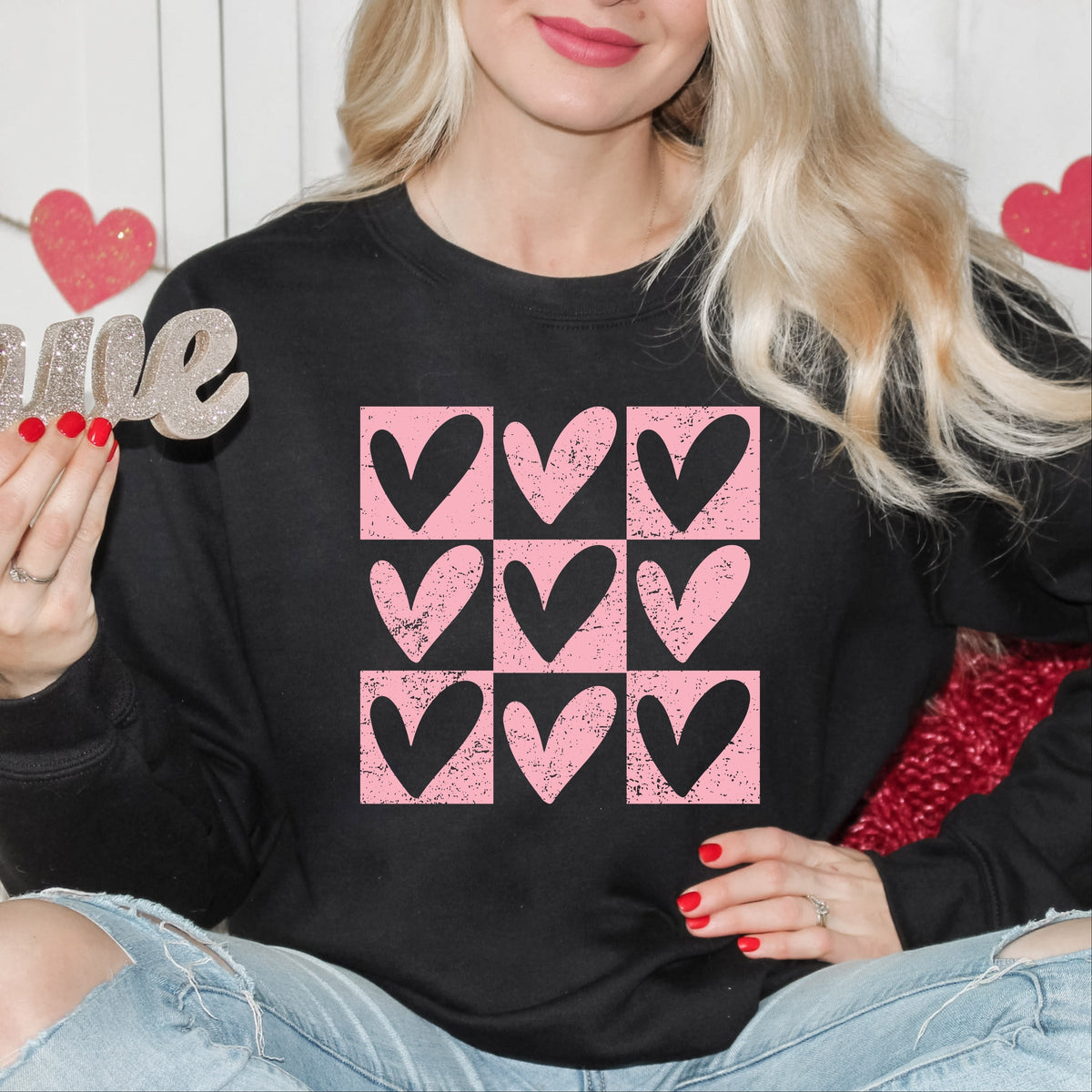 Pink Heart Checkered Chart - Women's Graphic Sweatshirt