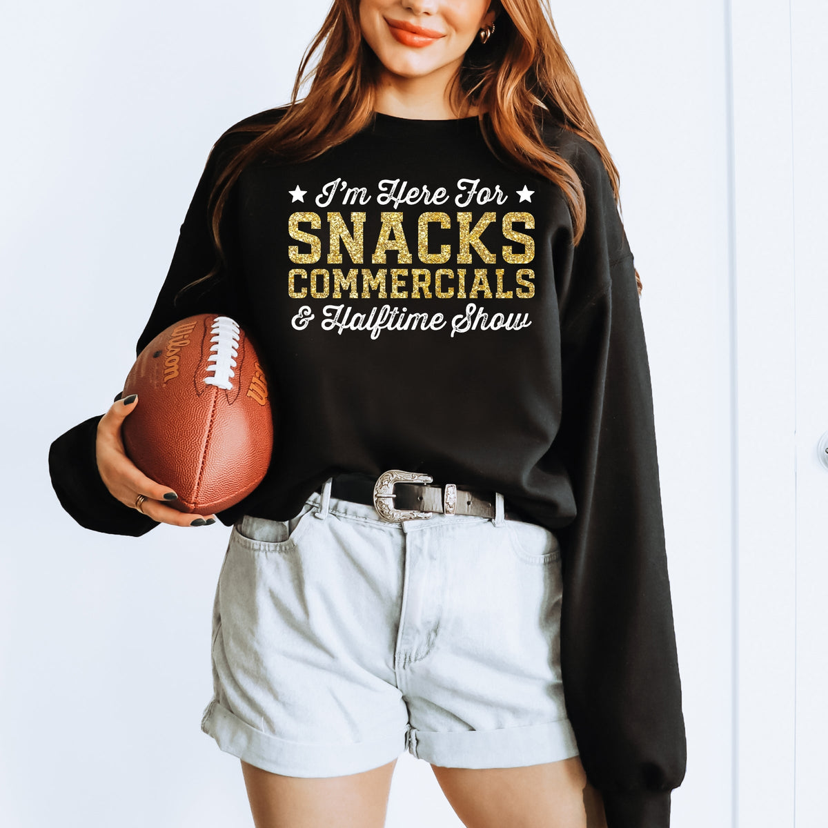 I'm Here For Snacks Commercials & Halftime Show Glitter -  Women's Graphic Sweatshirt