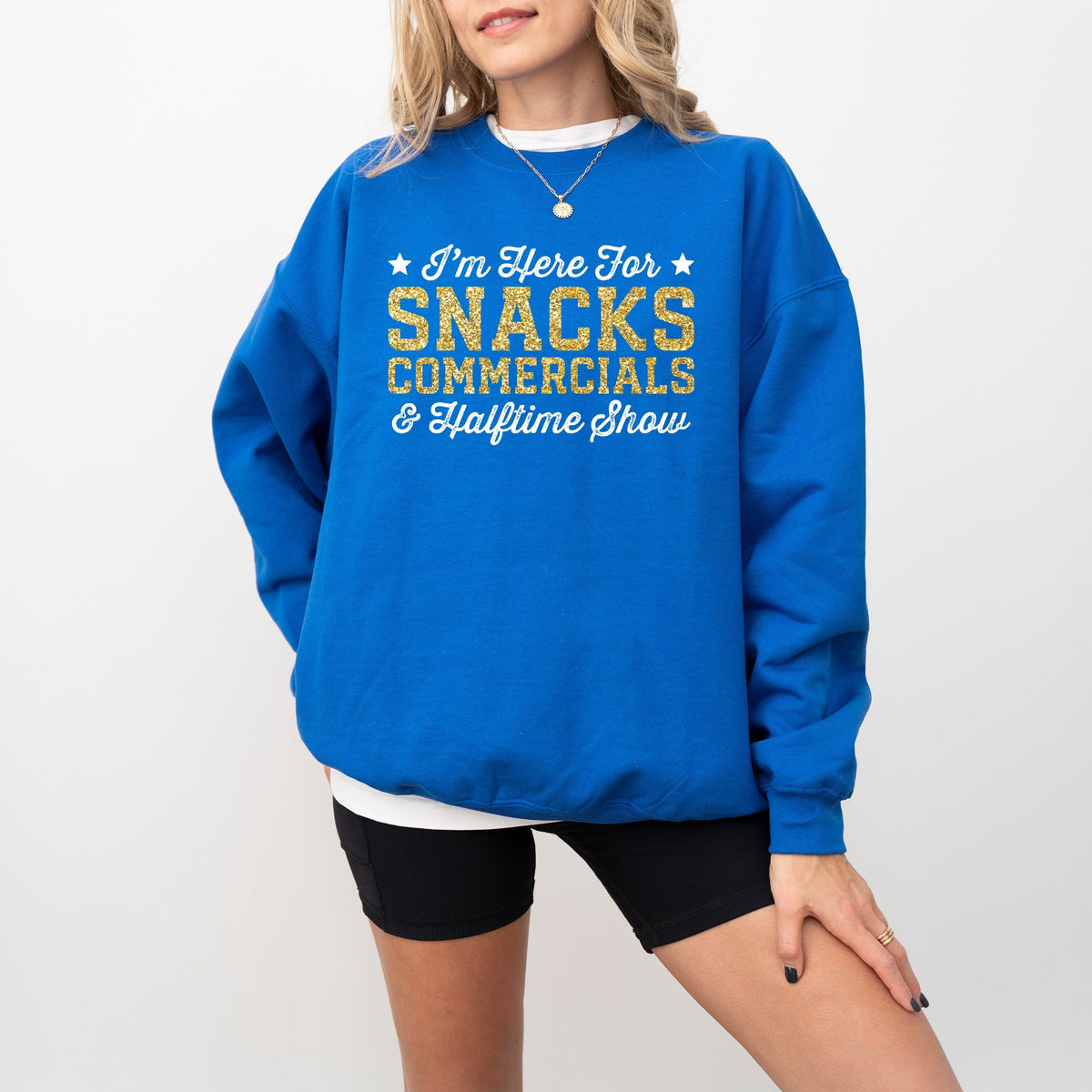 I'm Here For Snacks Commercials & Halftime Show Glitter -  Women's Graphic Sweatshirt