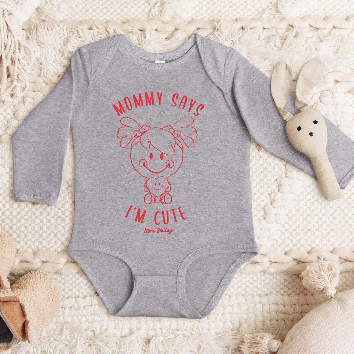 Mini Smiley Mommy Says I'm Cute - Baby Long Sleeve Bodysuit