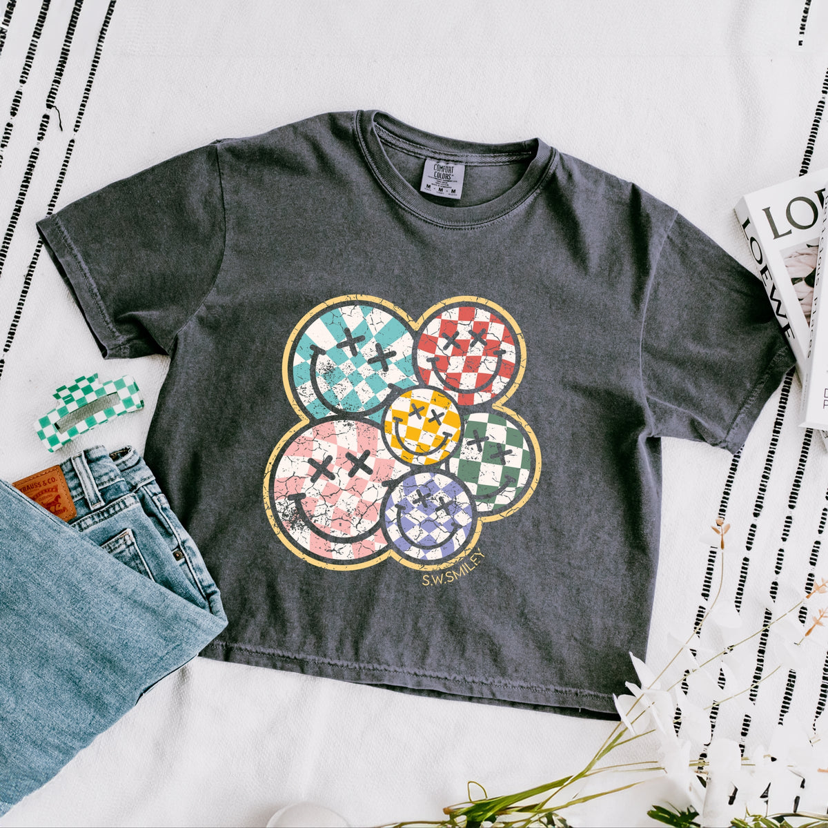 S.W.Smiley Rainbow Checkered - Women's Boxy Crop Top