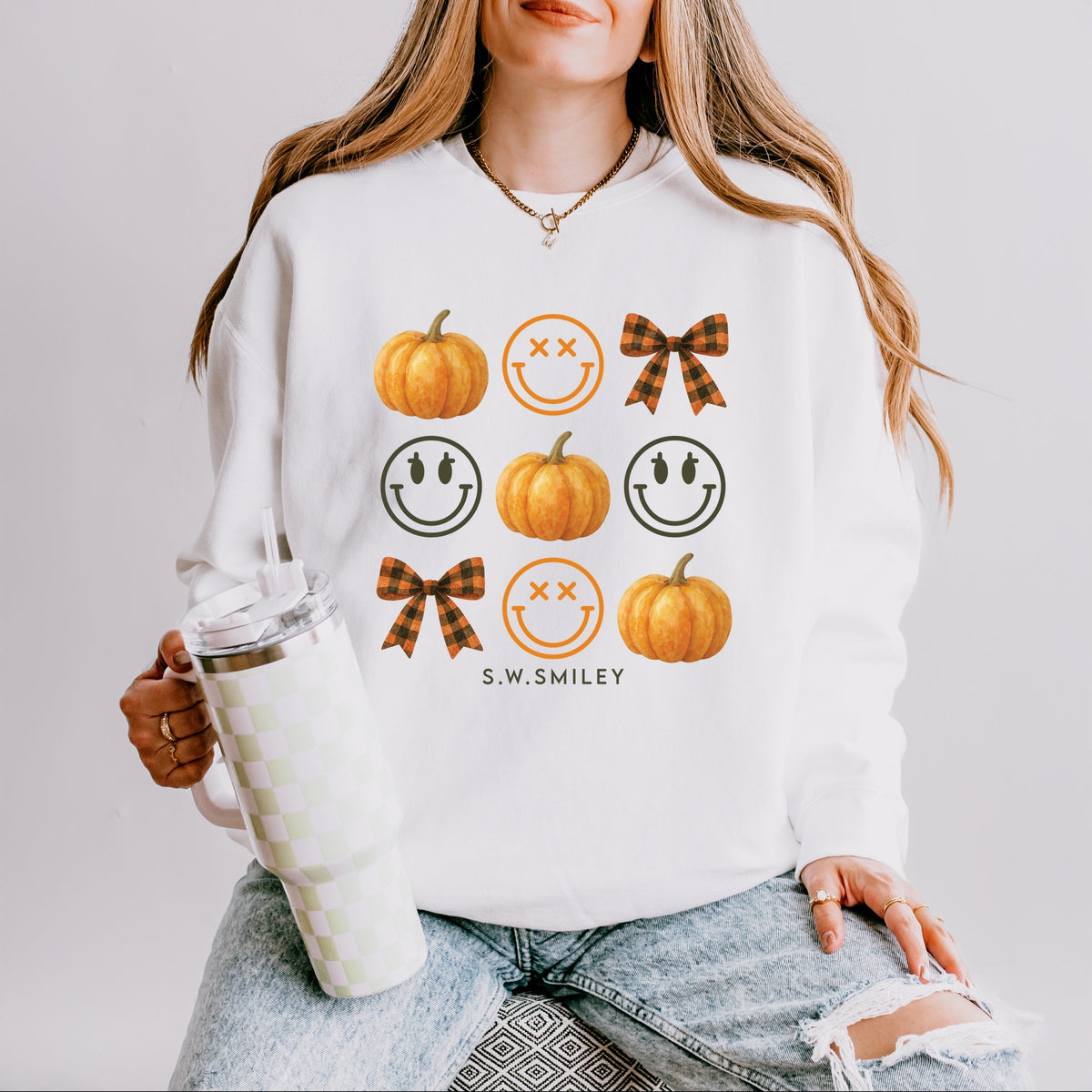 S.W.Smiley Pumpkin Coquette Chart - Women's Lightweight Garment Dyed Sweatshirt