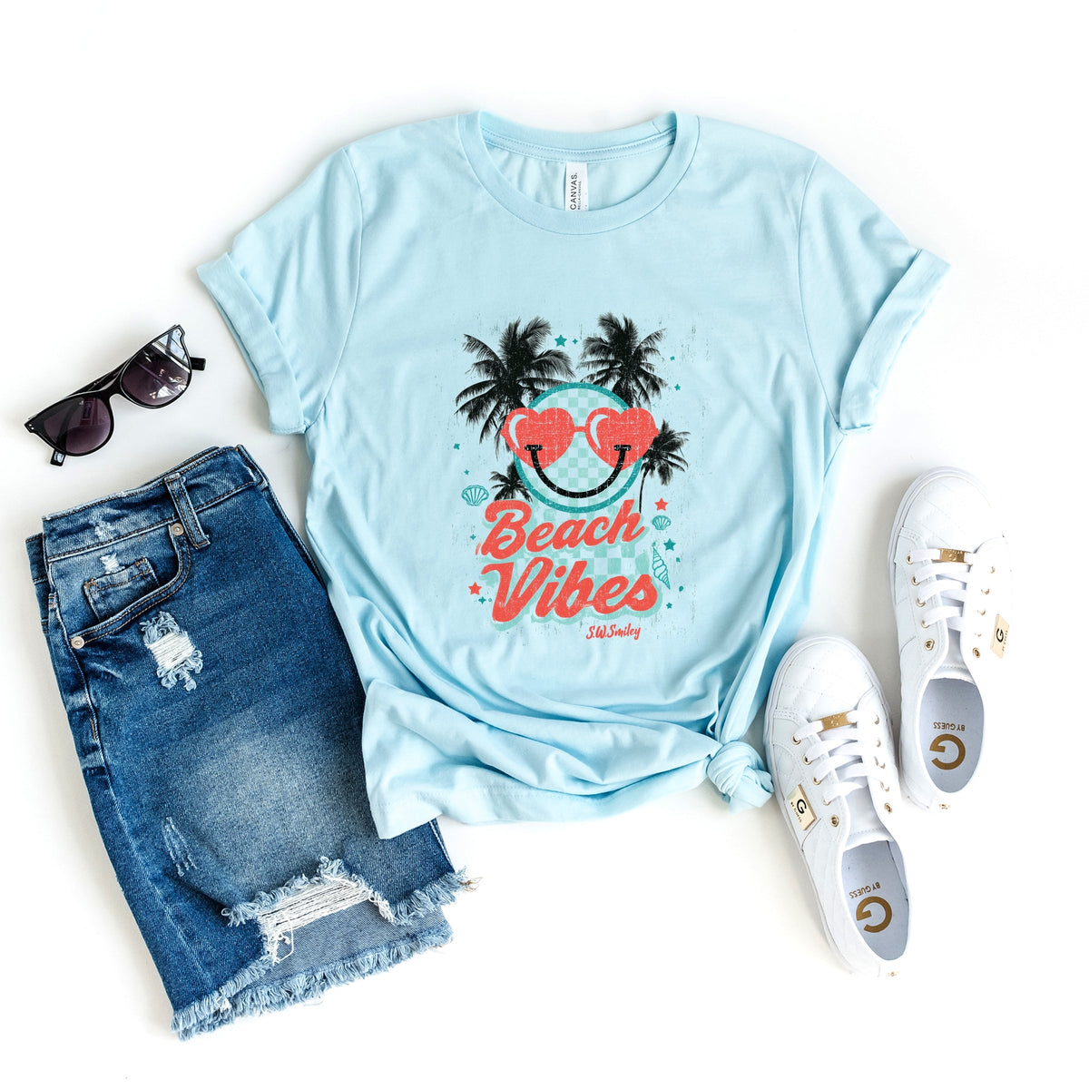 S.W.Smiley Beach Vibes - Women's Short Sleeve Tee