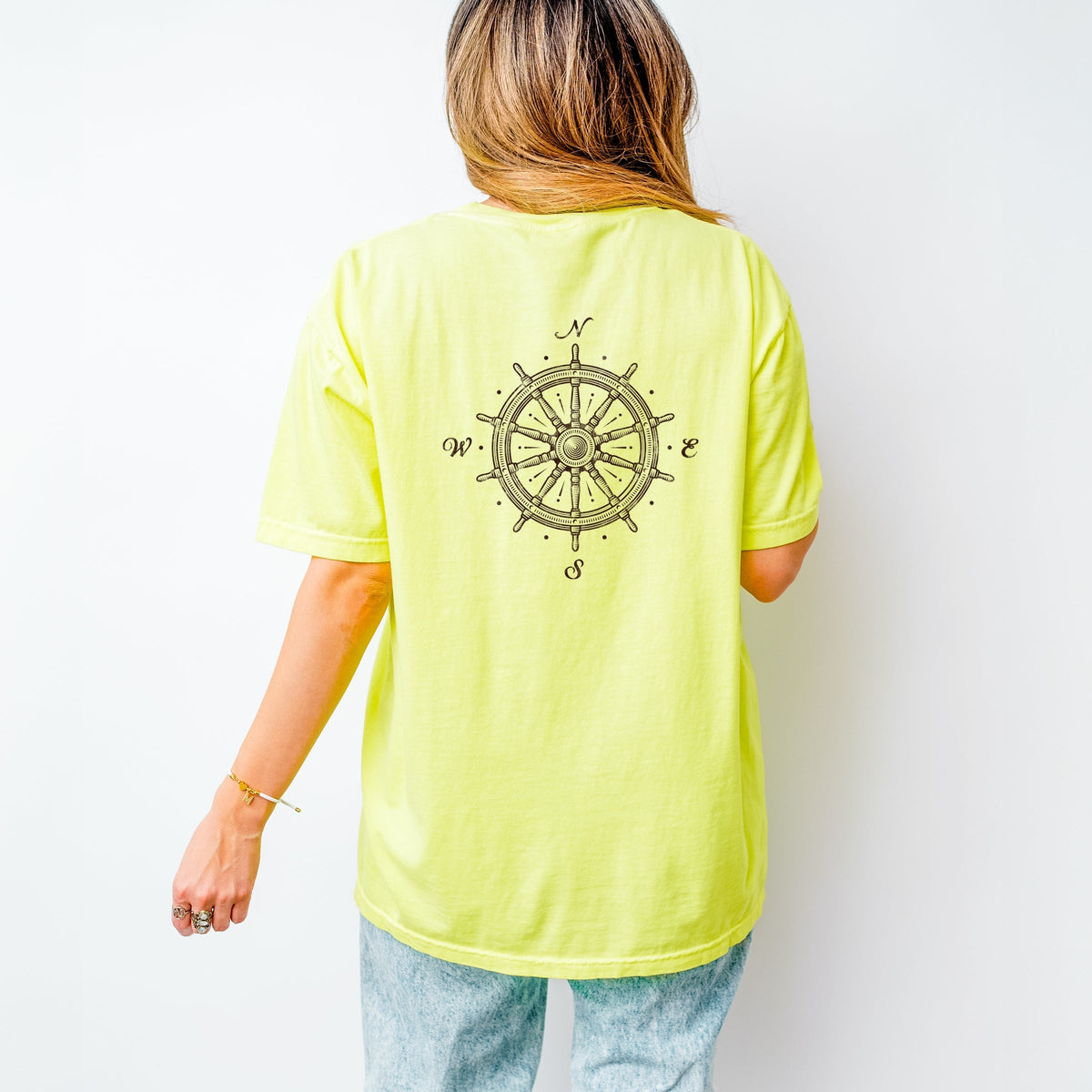 Captain's Wheel Distressed - Women's Garment Dyed Graphic T-Shirt