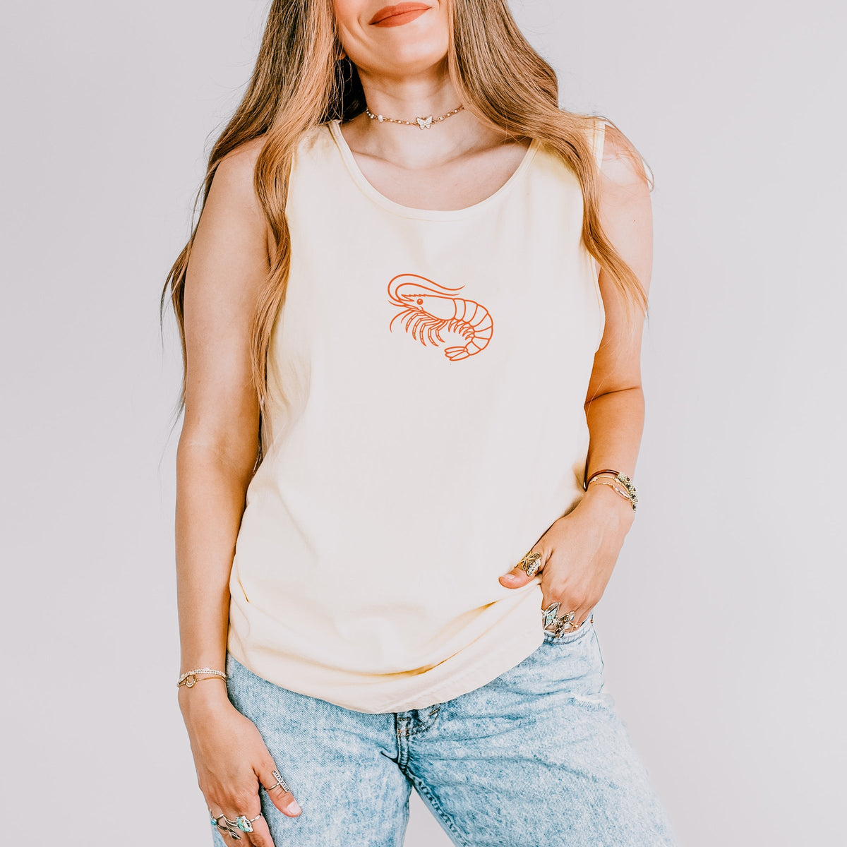 Shrimp Outline - Women's Garment Dyed Graphic Tank Top