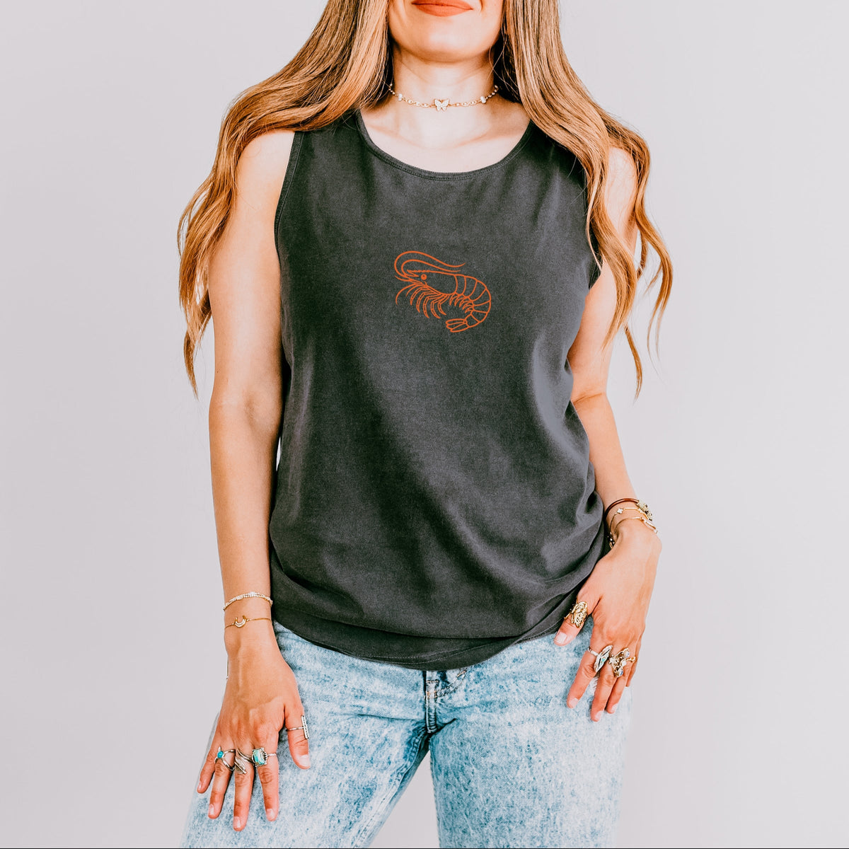 Shrimp Outline - Women's Garment Dyed Graphic Tank Top