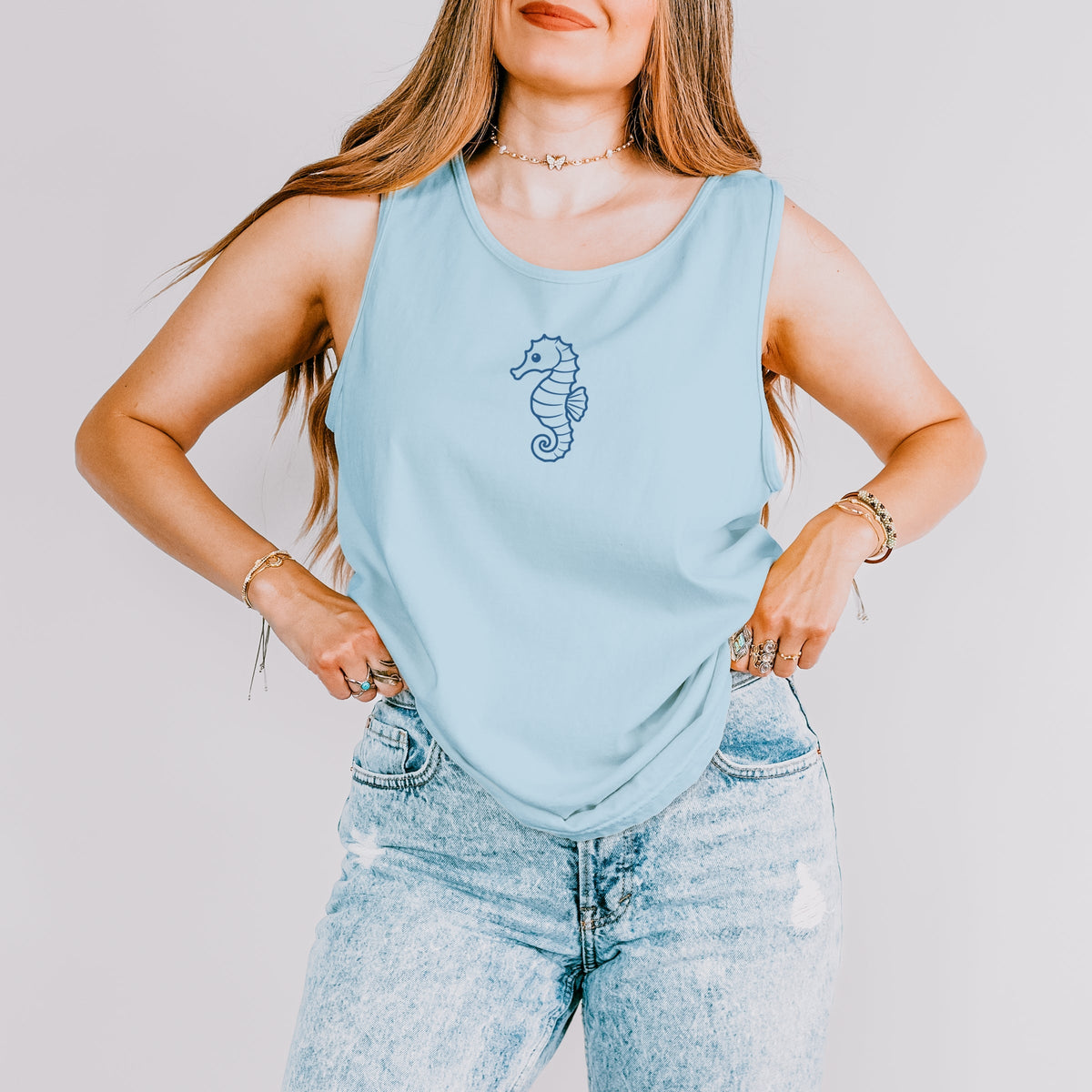 Seahorse Outline - Women's Garment Dyed Graphic Tank Top