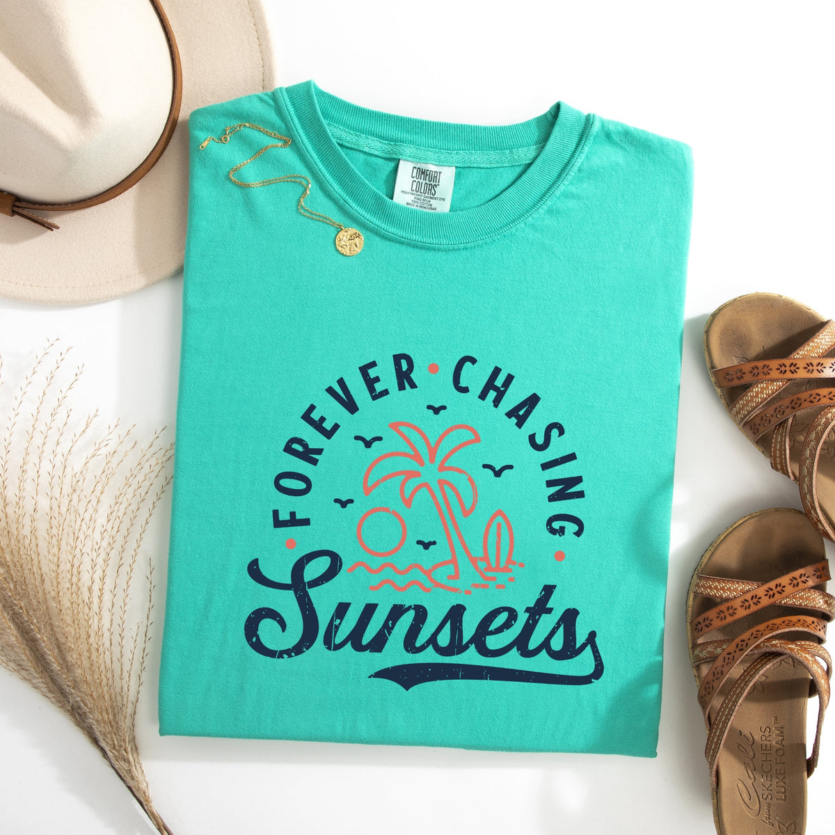 Forever Chasing Sunsets Palm Tree - Women's Garment Dyed Graphic T-Shirt