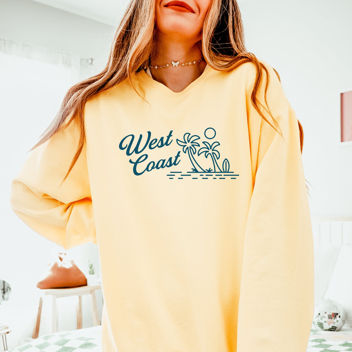 West Coast Palm Trees - Women's Lightweight Garment Dyed Sweatshirt