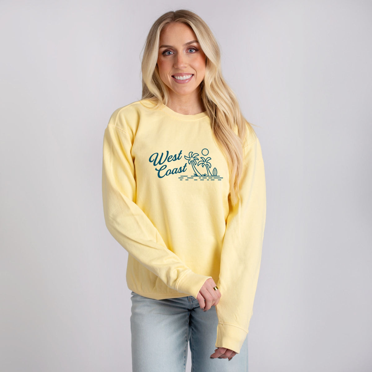 West Coast Palm Trees - Women's Lightweight Garment Dyed Sweatshirt