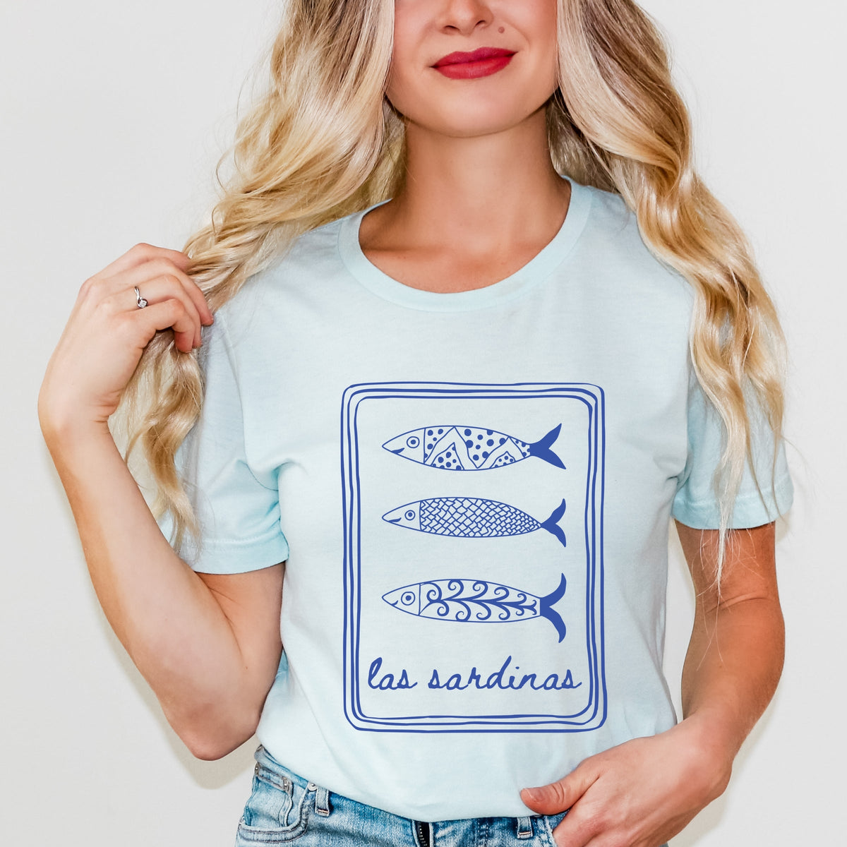 Las Sardinas - Women's Short Sleeve Graphic T-Shirt