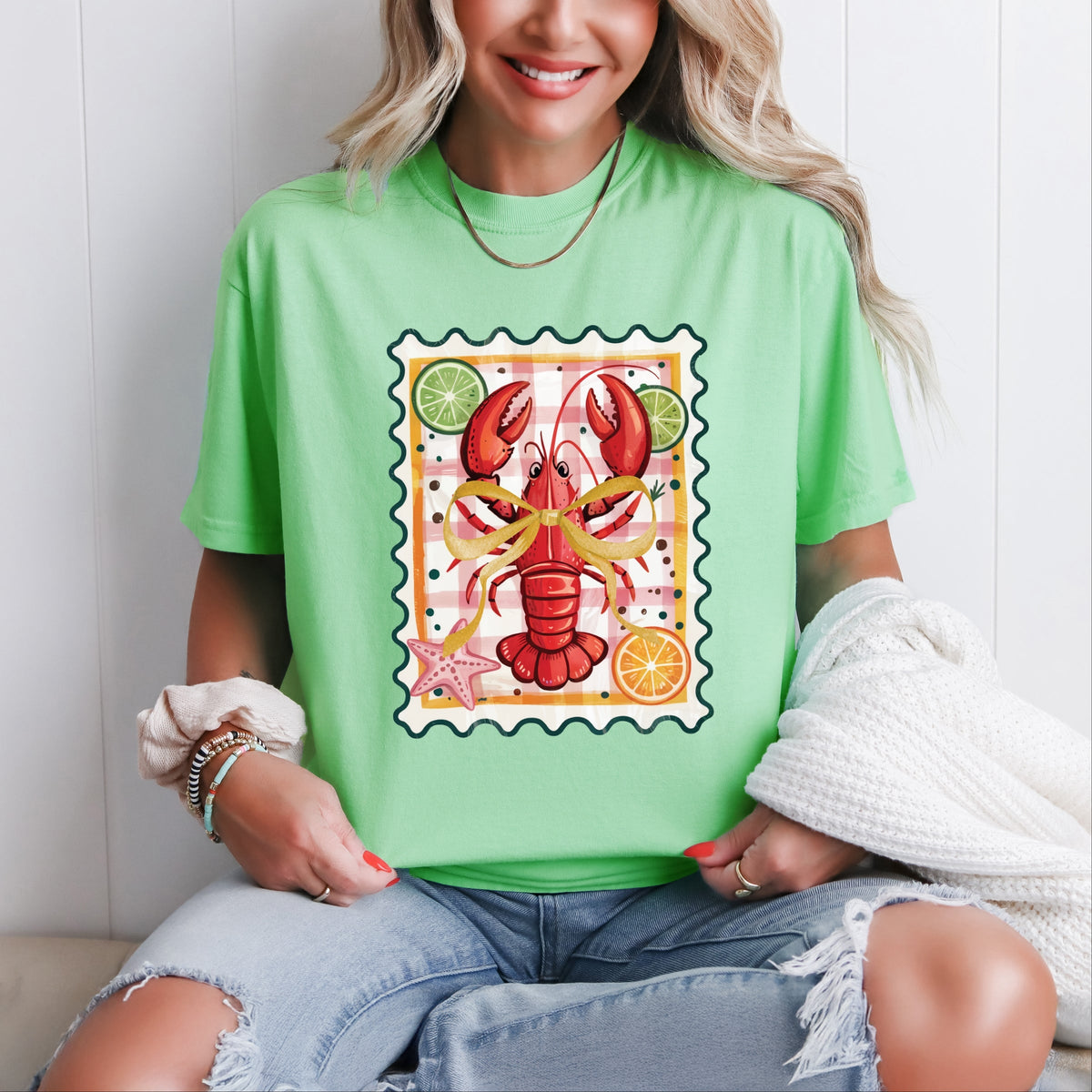 Lobster Stamp Checkered - Women's Garment Dyed Graphic T-Shirt