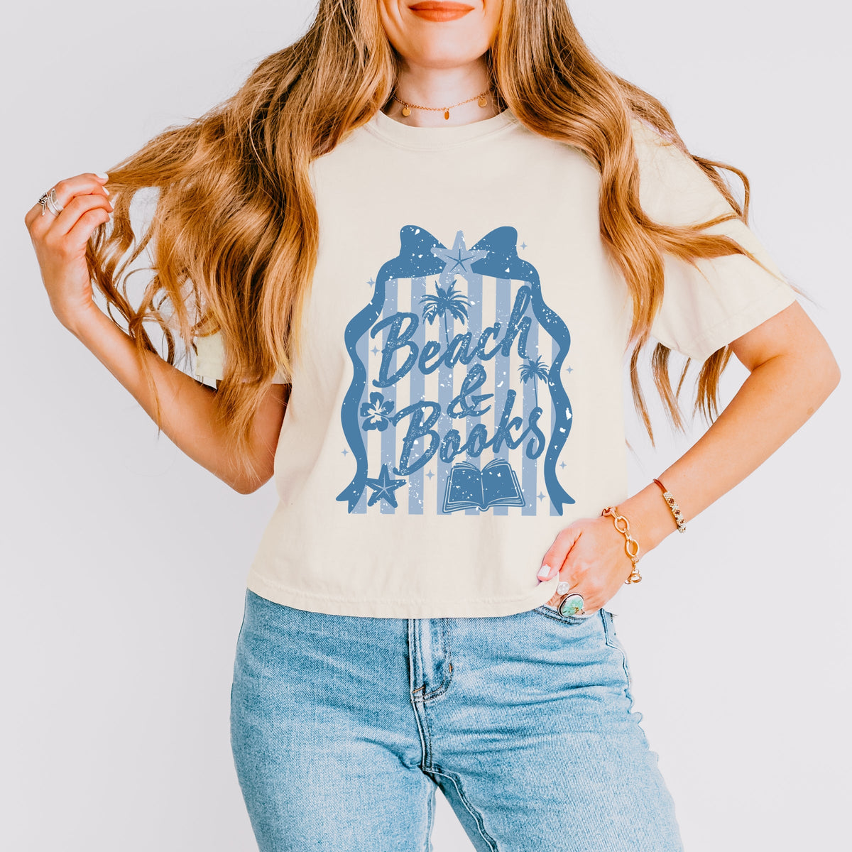 Beach & Books Blue - Women's Boxy Crop Top Graphic T-Shirt