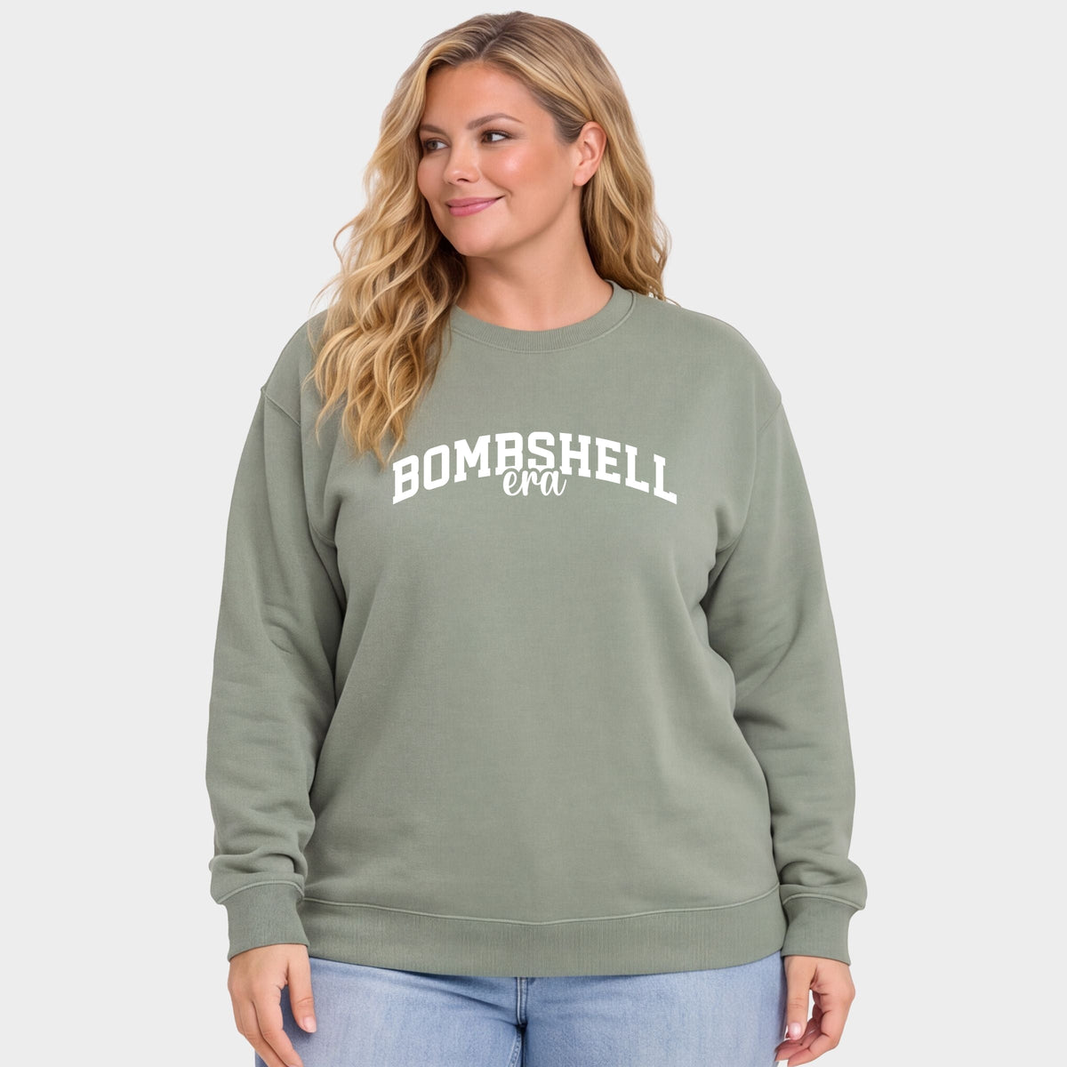 Bombshell Era Arched -  Women's Plus Sweatshirt