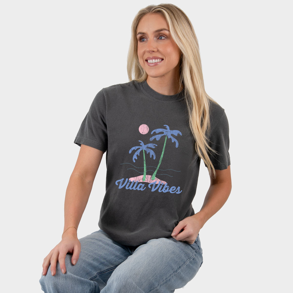 Villa Vibes Palm Tree - Women's Garment Dyed Graphic T-Shirt