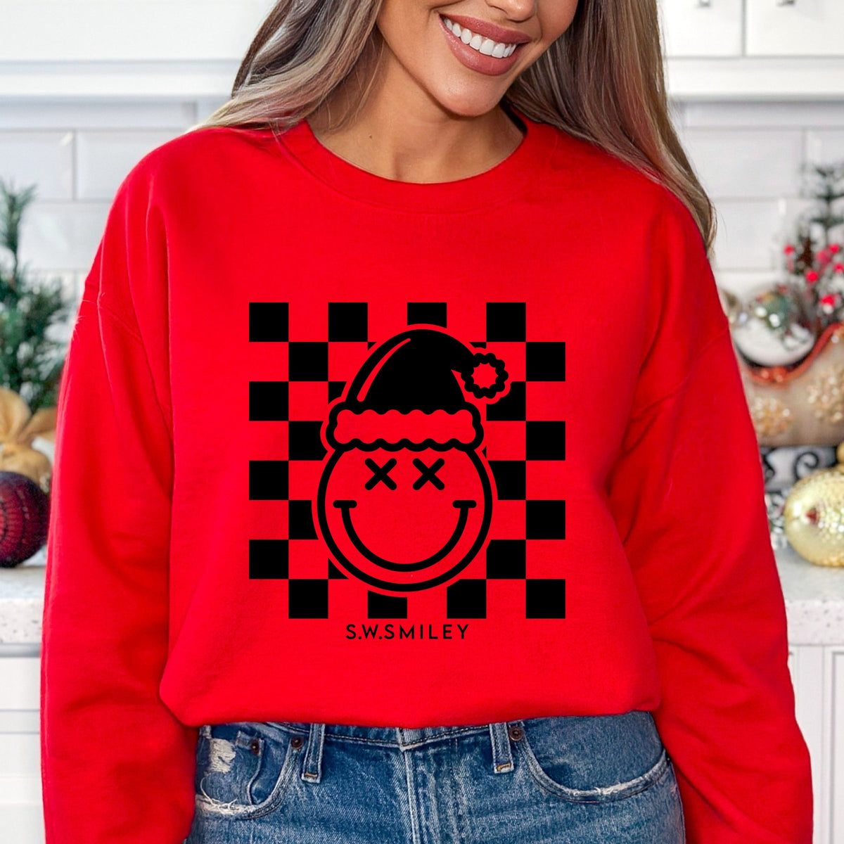 S.W.Smiley Checkered Christmas Wink - Women's Graphic Sweatshirt
